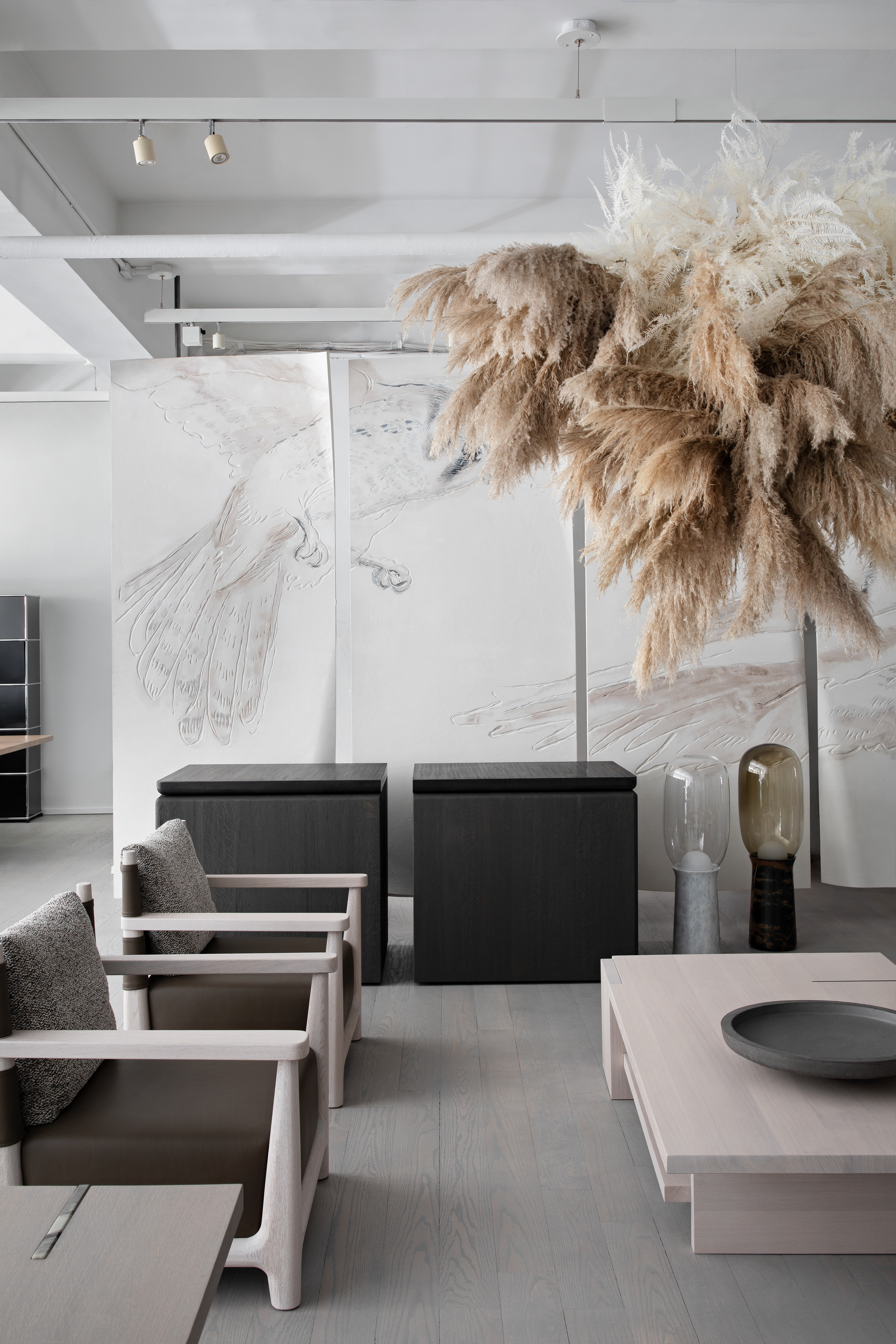 Photography by Eric Petschek for AVENUE ROAD.