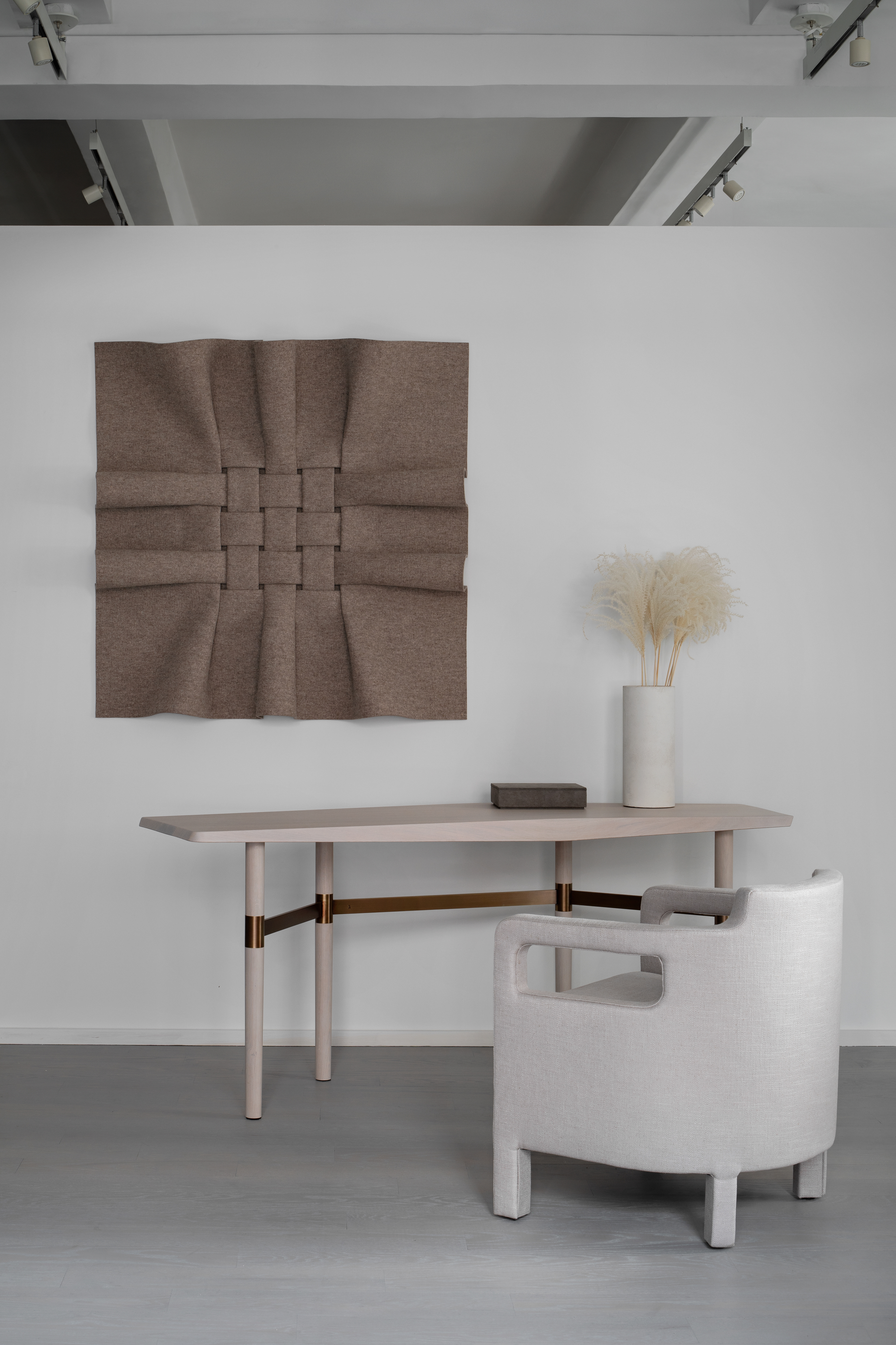 Photography by Eric Petschek for AVENUE ROAD.
