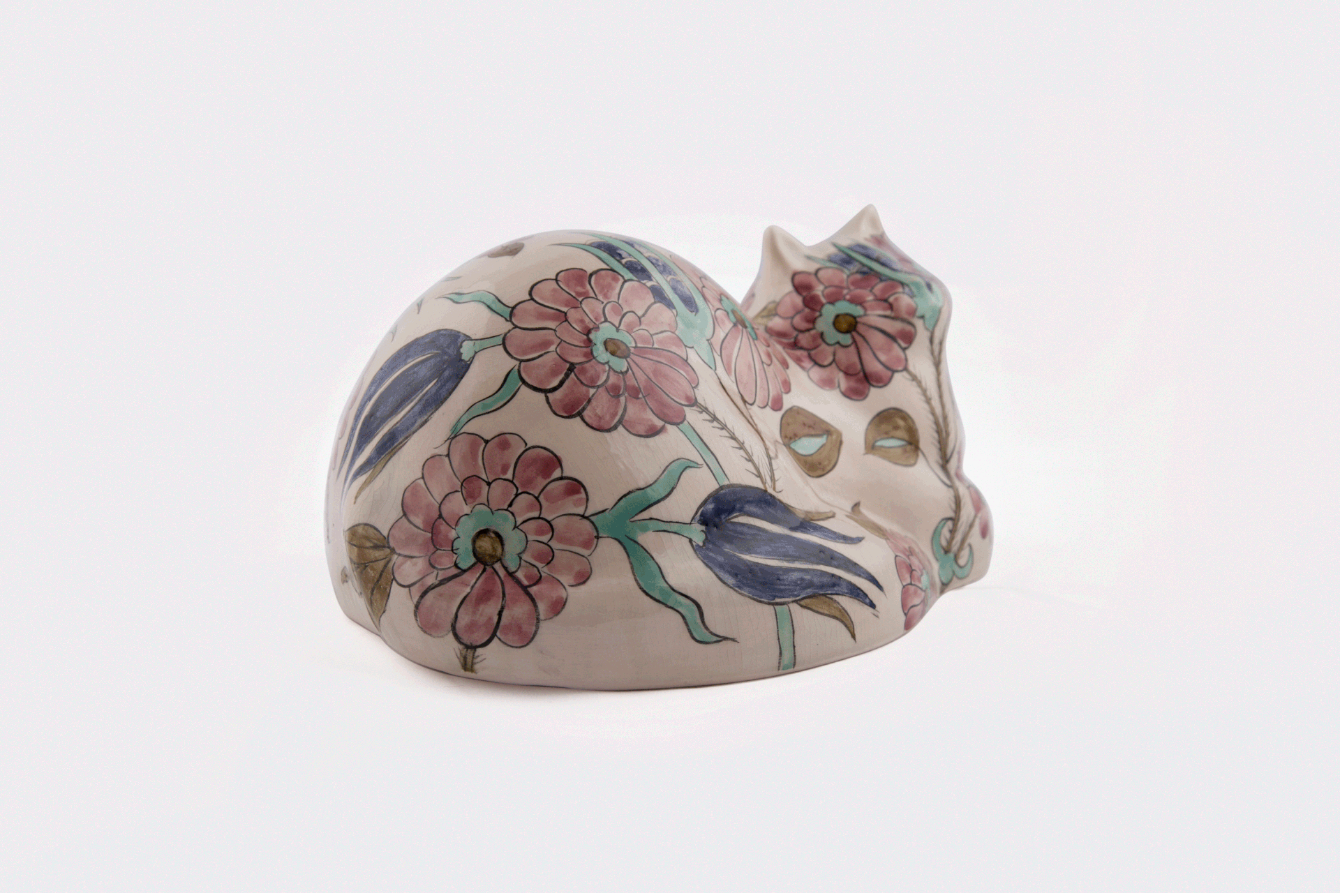  Cat / ceramic sculpture, h. 13 cm, w. 25 cm