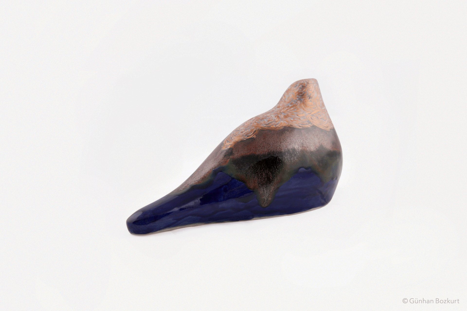 Bird / ceramic sculpture, h. 15 cm, w. 30 cm