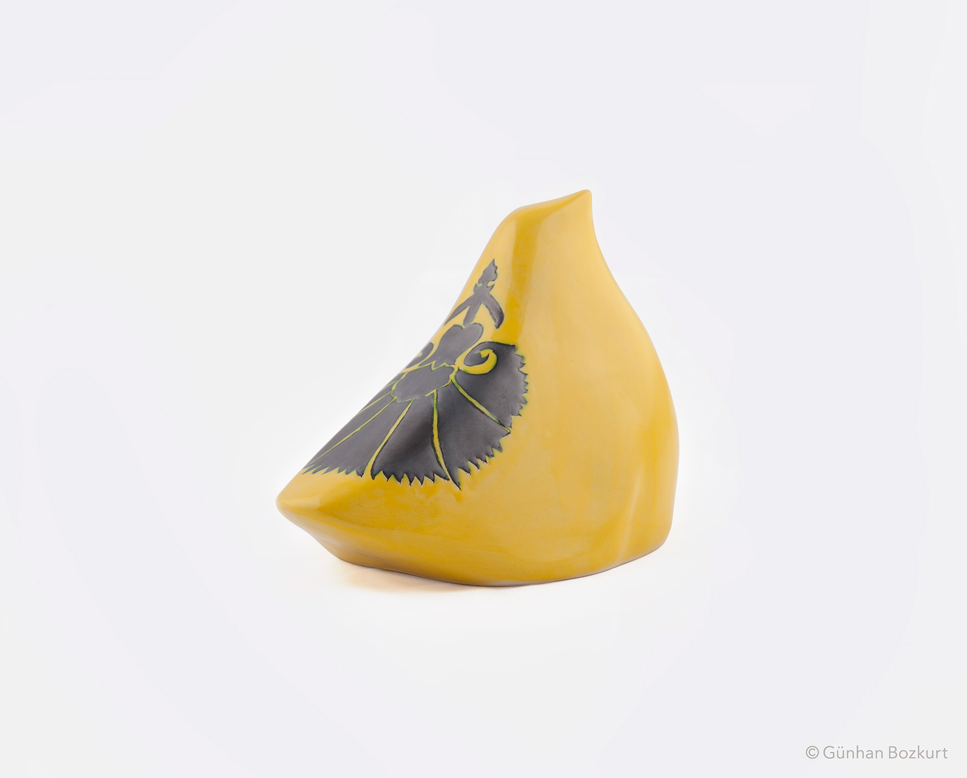 Bird / ceramic sculpture, h. 13 cm, w. 17 cm
