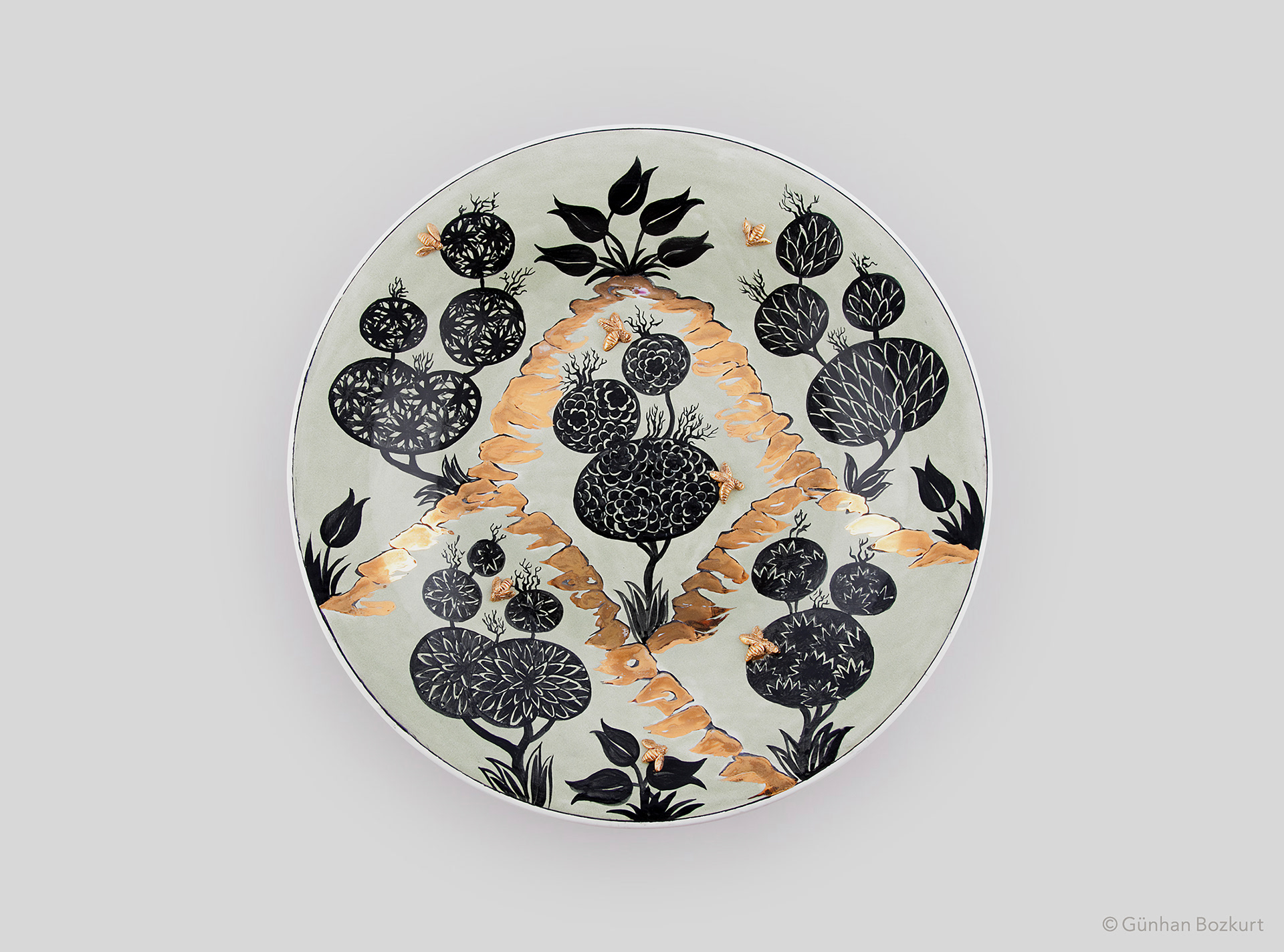 Bees & Trees / ceramic plate, Ø 40 cm