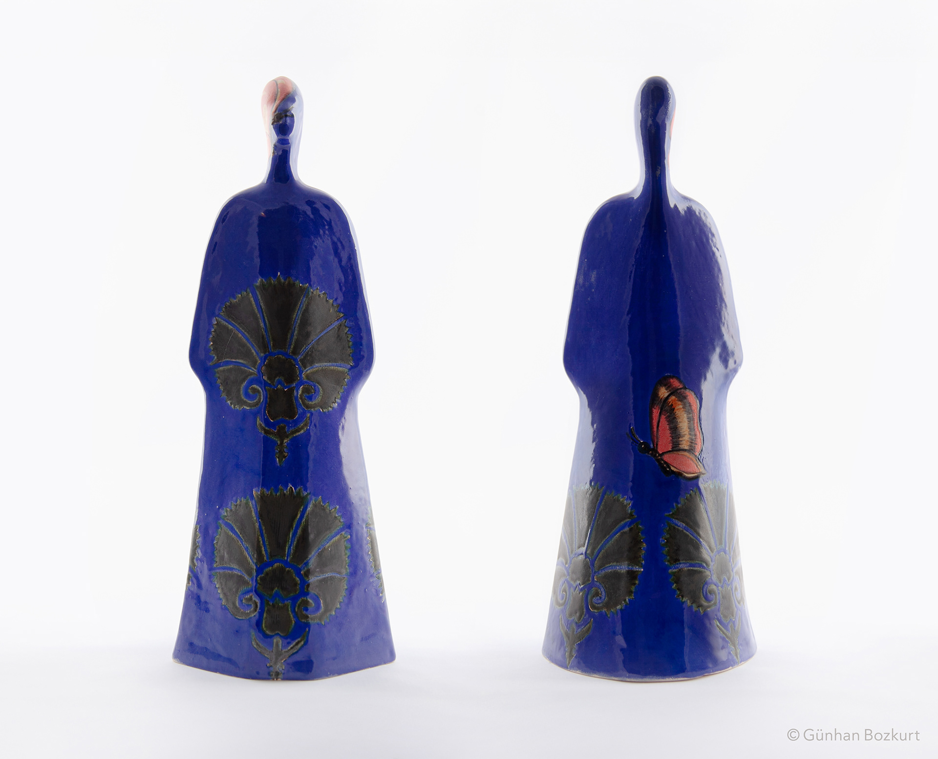 Woman Figure in Kaftan / ceramic sculpture, h. 38 cm, w. 13 cm — front & back views