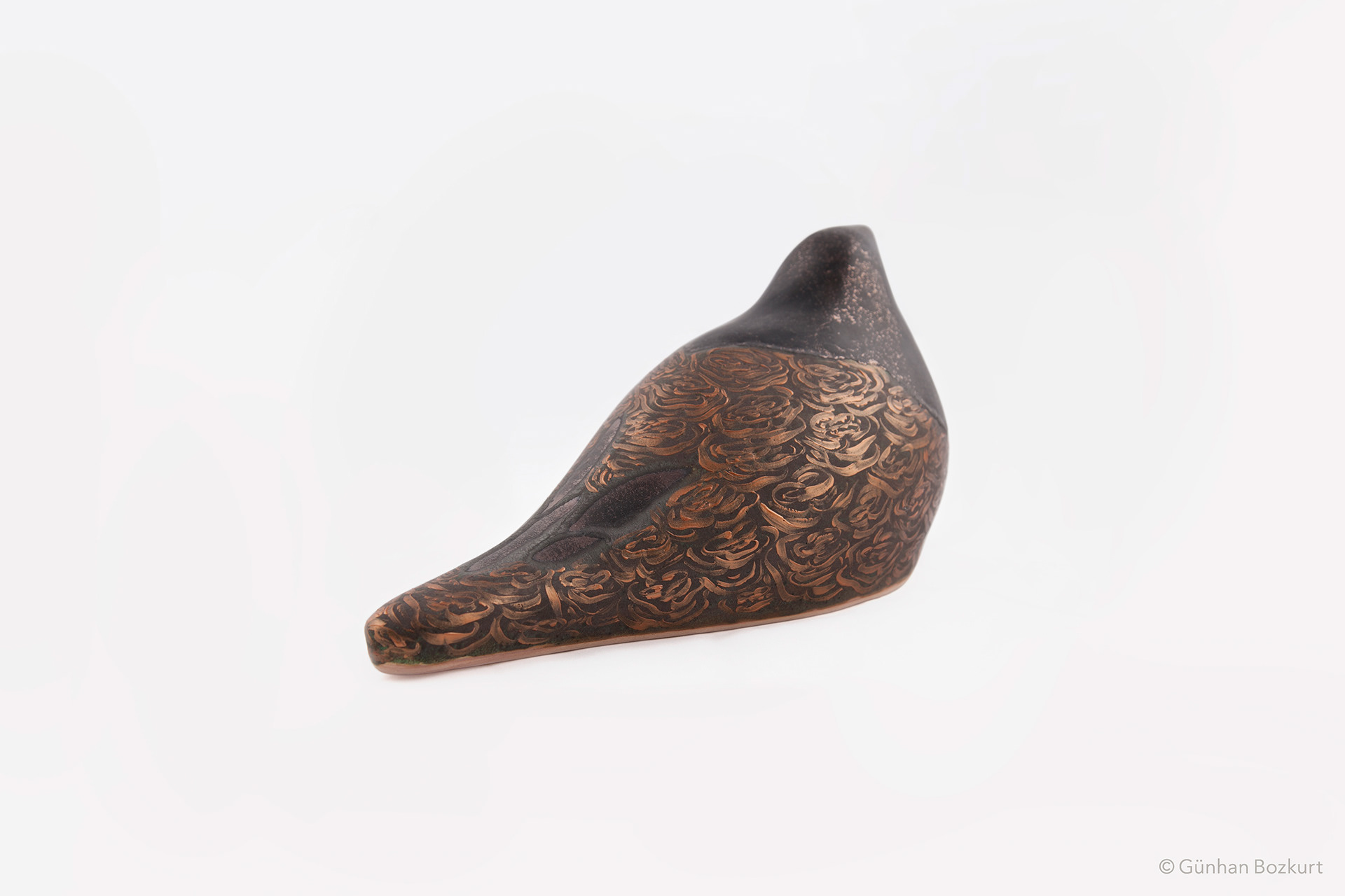 Bird / ceramic sculpture, h. 15 cm, w. 30 cm