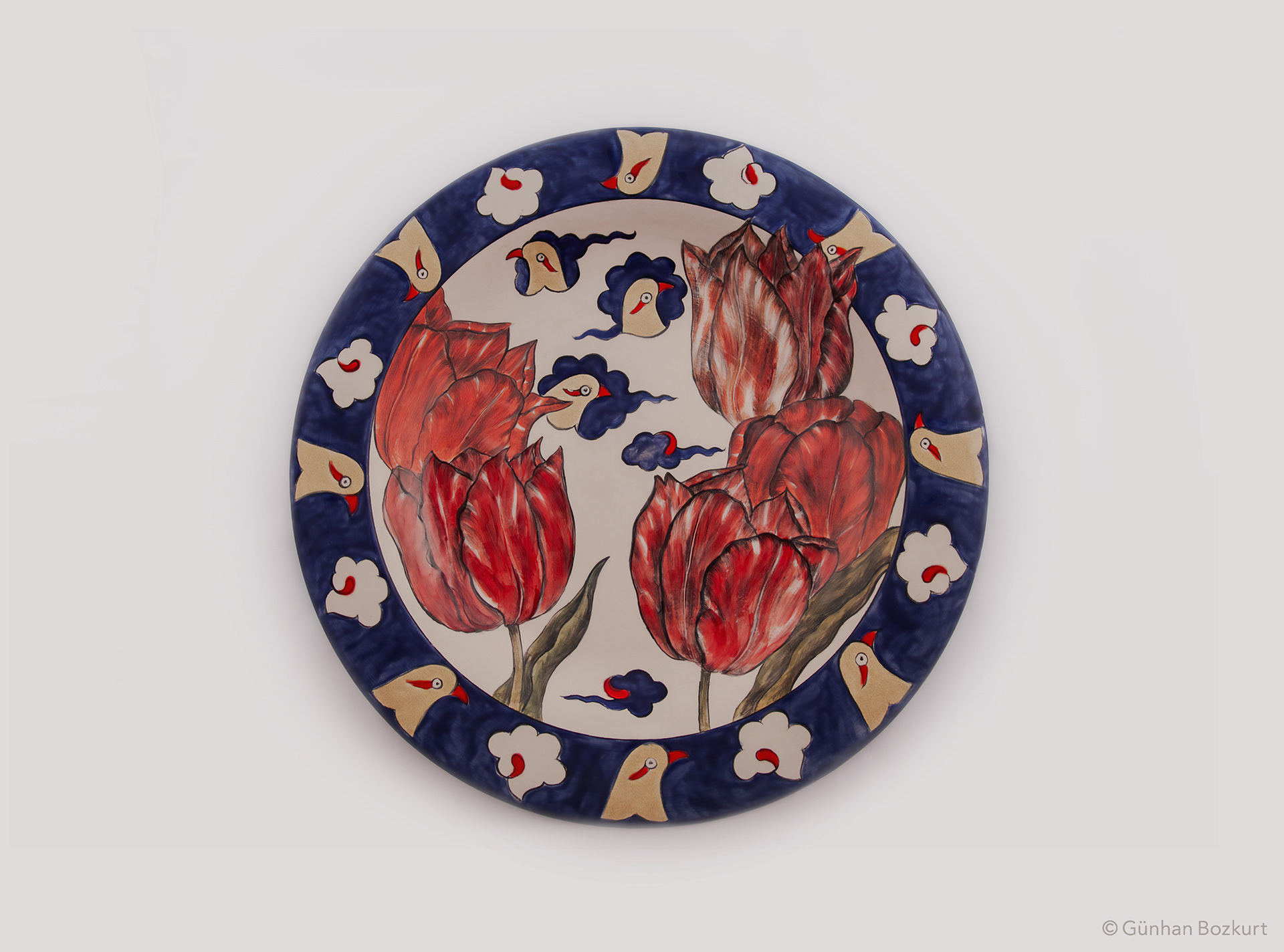 Tulips of Hasbahce & Eagles / ceramic plate, Ø 30 cm