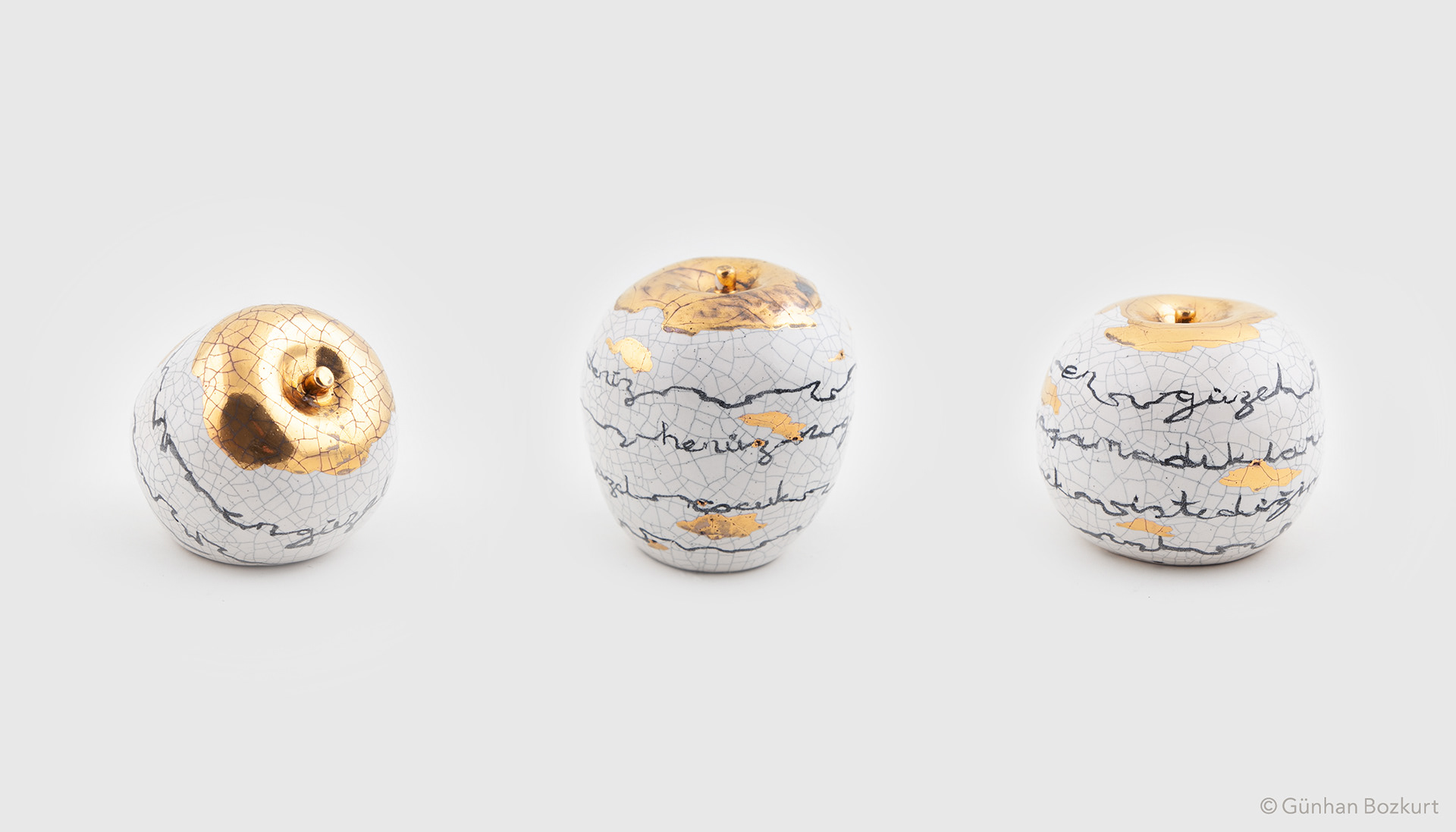 Nazim Apples / ceramic sculptures, each h. 5–8 cm