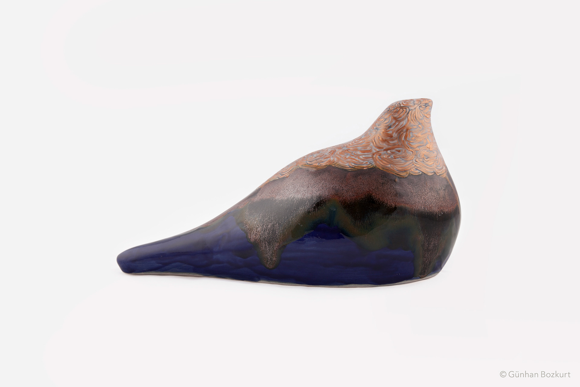 Bird / ceramic sculpture, h. 15 cm, w. 30 cm