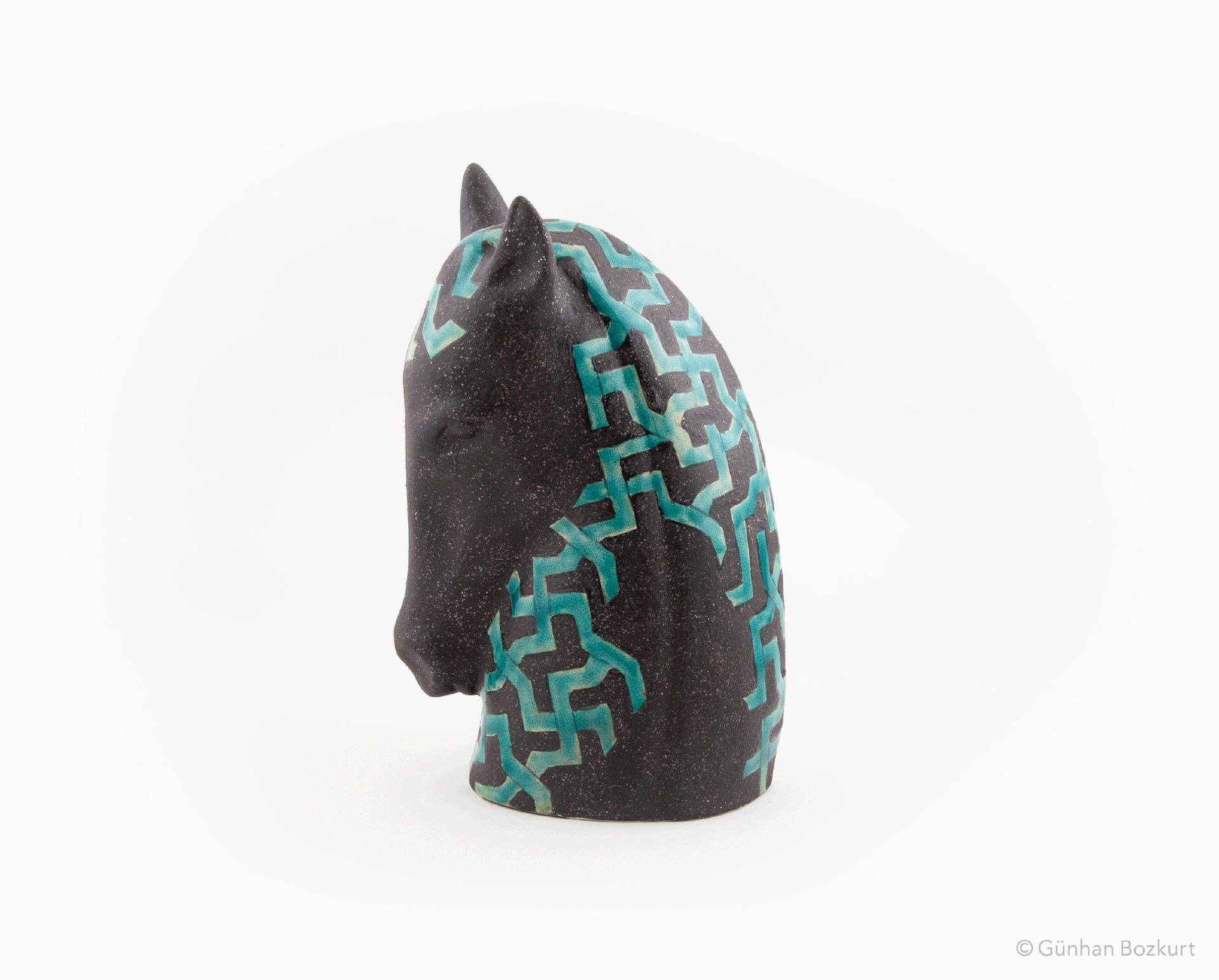 Horse / ceramic sculpture, h. 31 cm, w. 16 cm