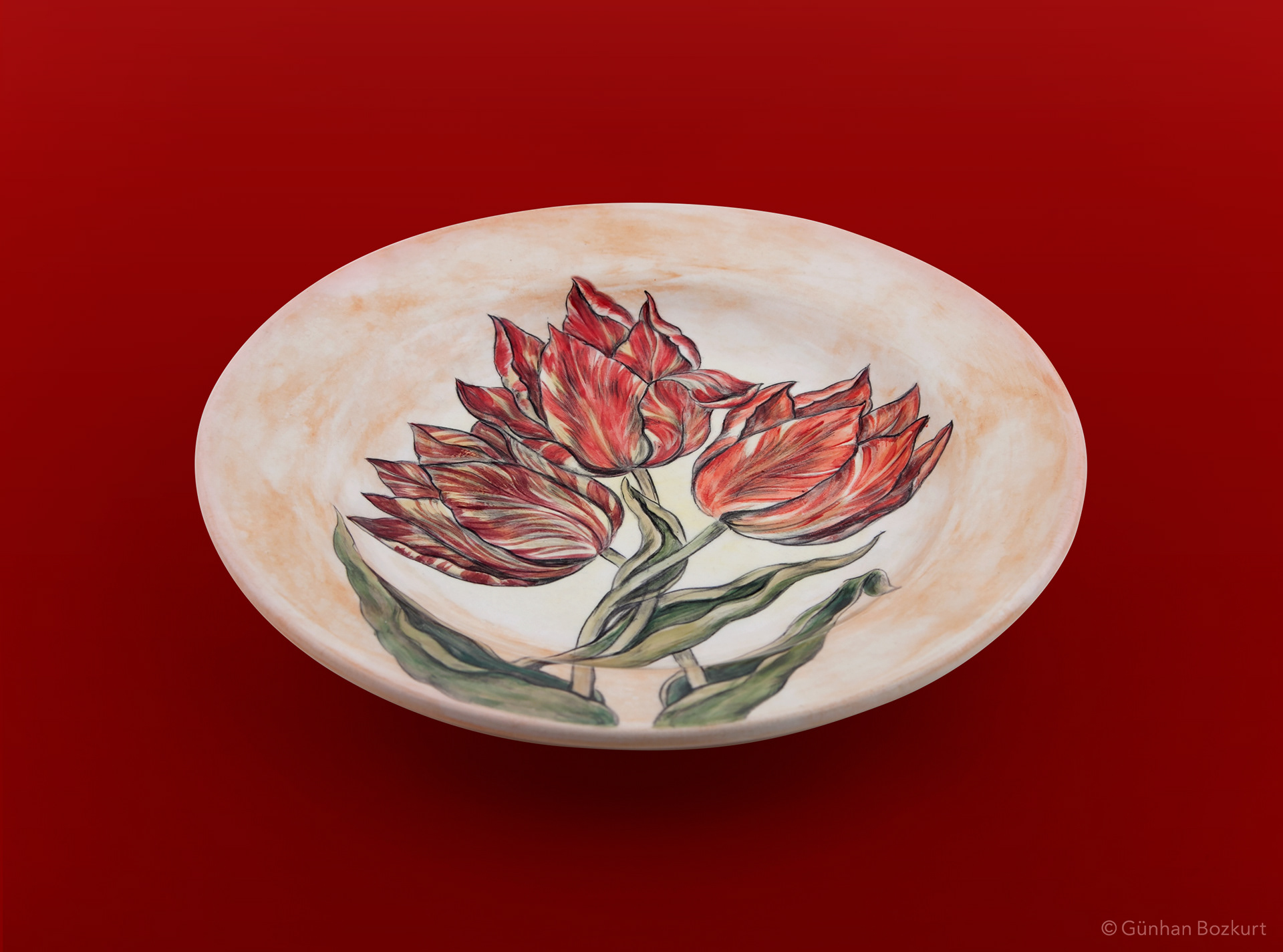 Tulips of Hasbahce / ceramic plate, Ø 30 cm