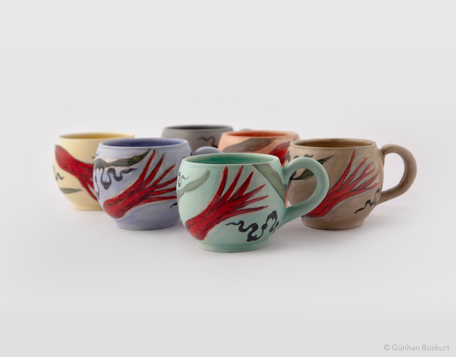 Istanbul Tulips / ceramic cups with handles, each Ø 7 cm, h. 7 cm