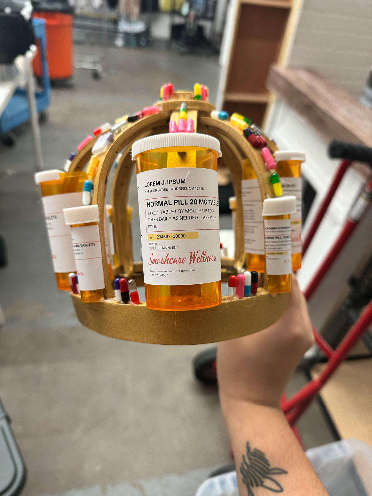 Pill bottle crown