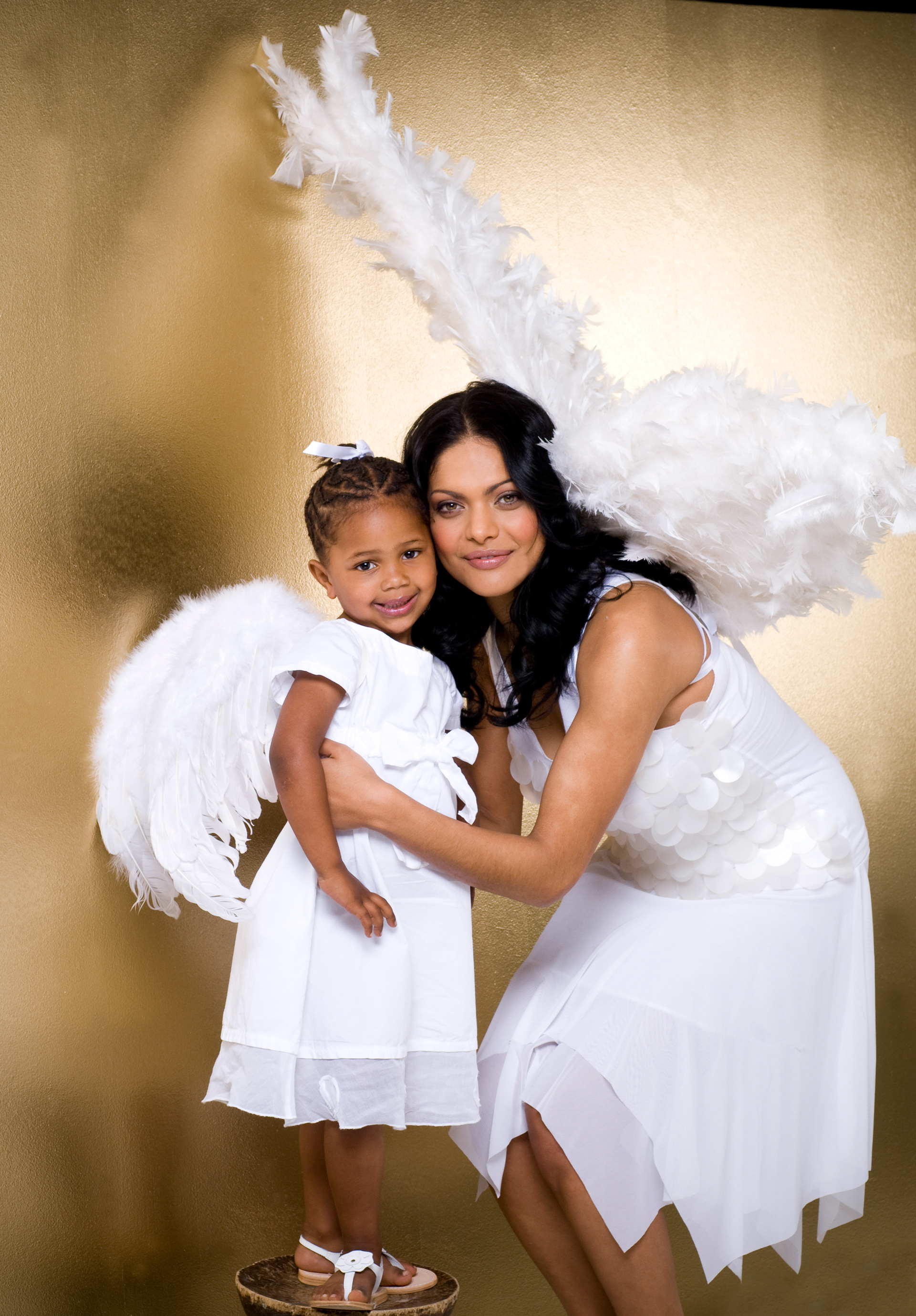 Tammy-Anne Fortuin Charity : Actress, Filmmaker & award-winning filmmaker 'Rooi Rose' Magazine