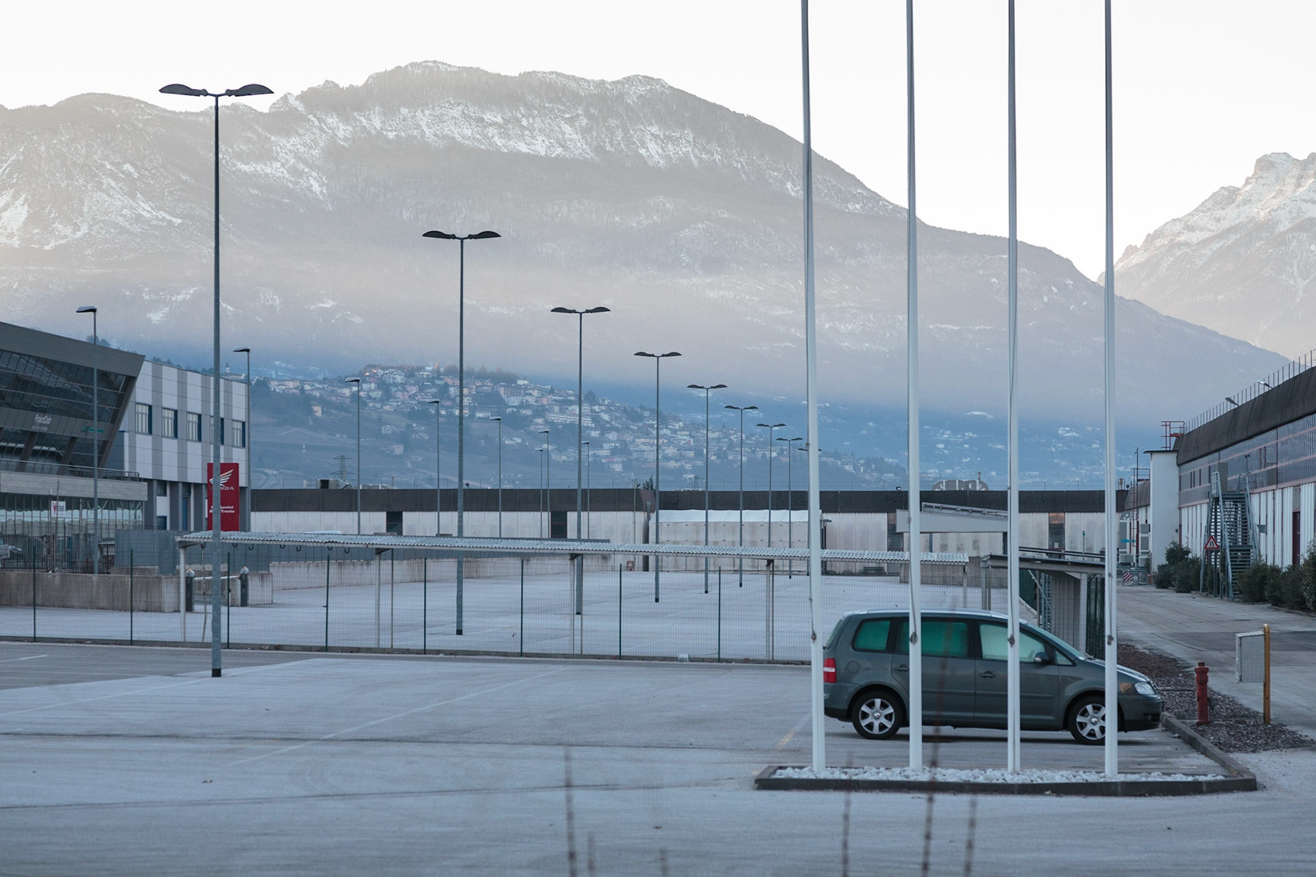 A Nord di Trento A Sud di Bolzano, Spini, area produttiva a Nord di Trento. Ex- Whirpool, fabbrica chiusa.