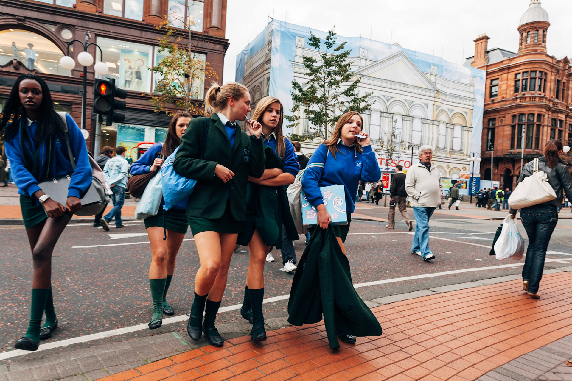 The Belfast City Tour. Il centro della città e il grande centro commerciale verso il mare.