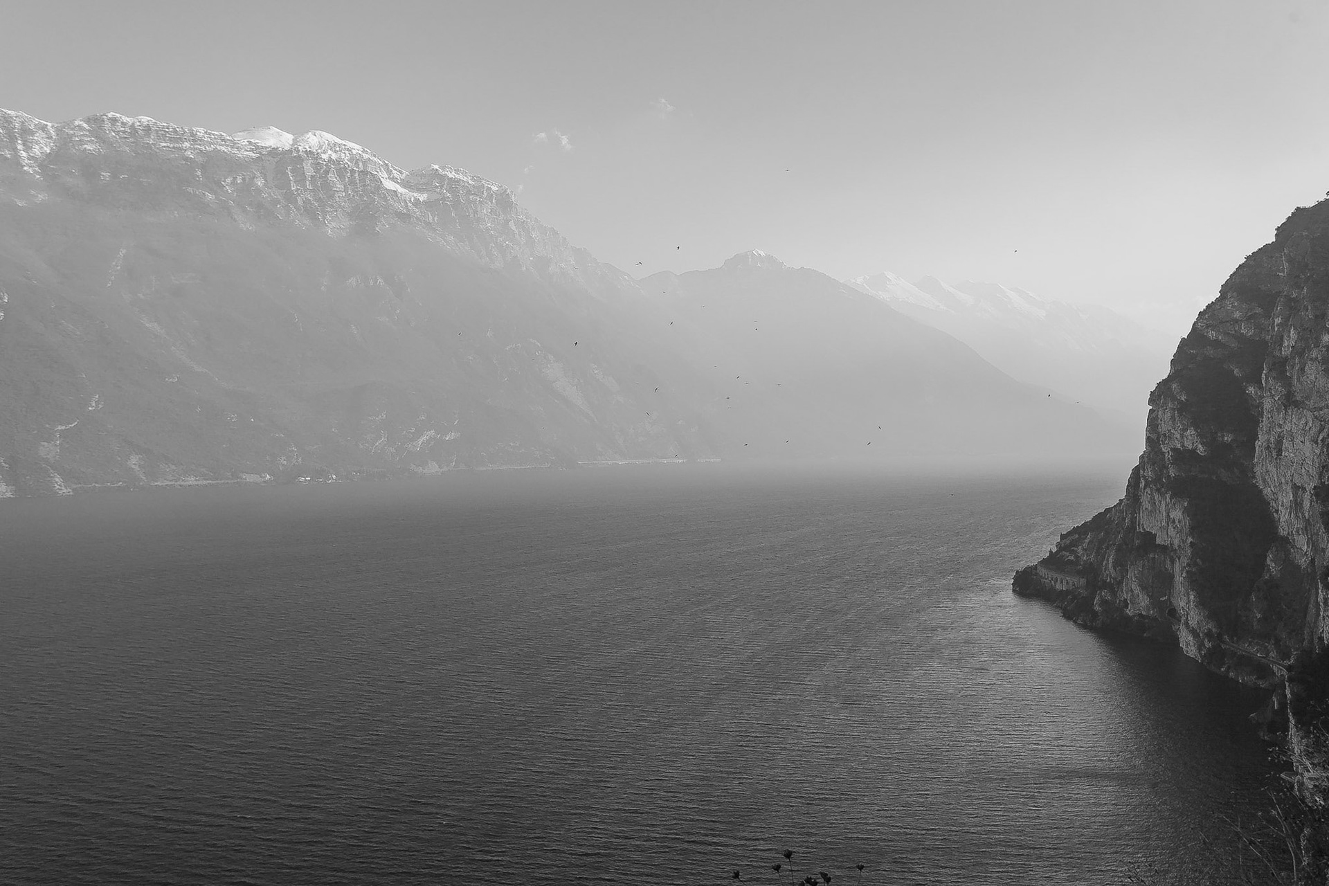 Il lago di carta