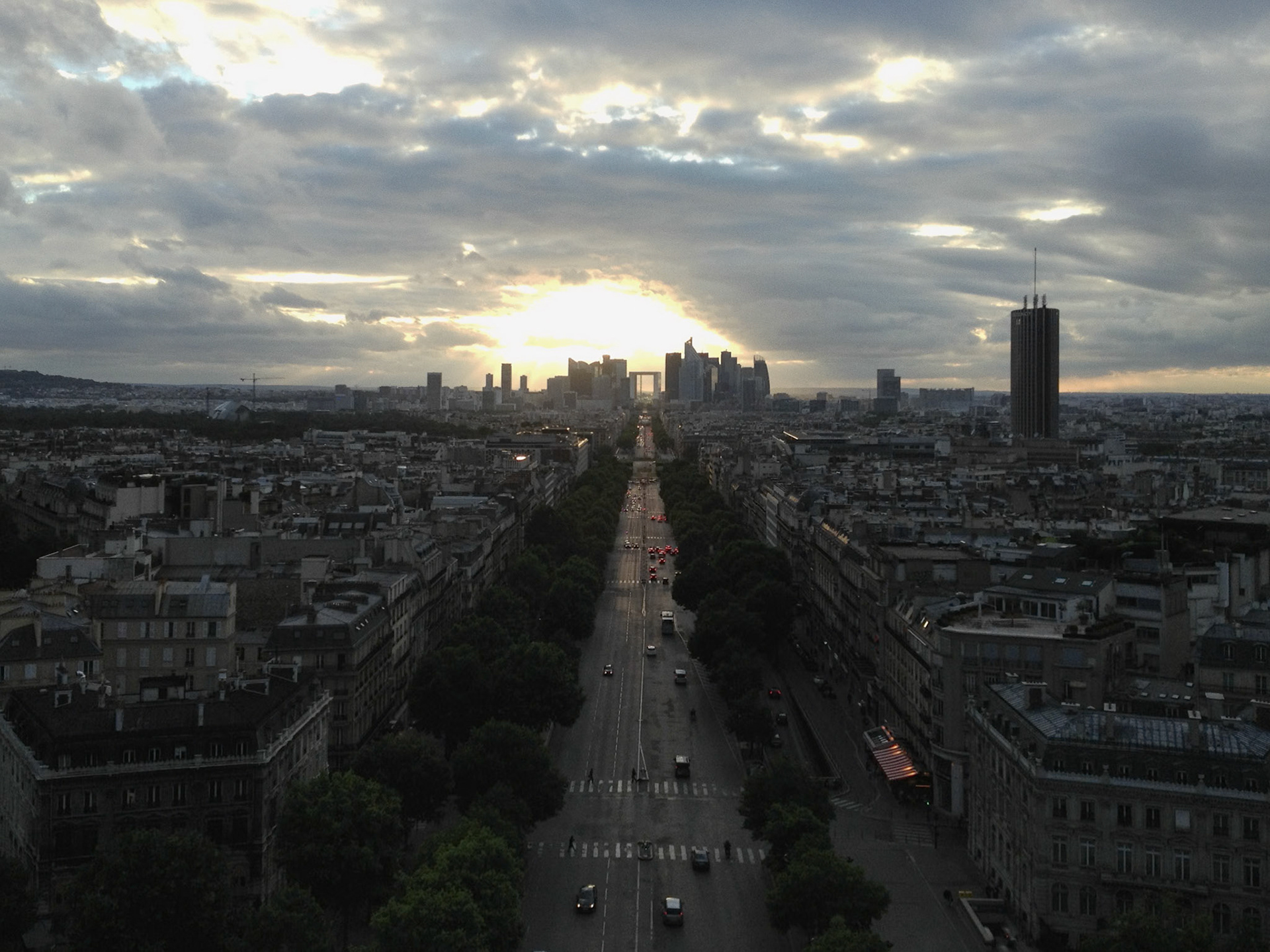 Iphone in Paris