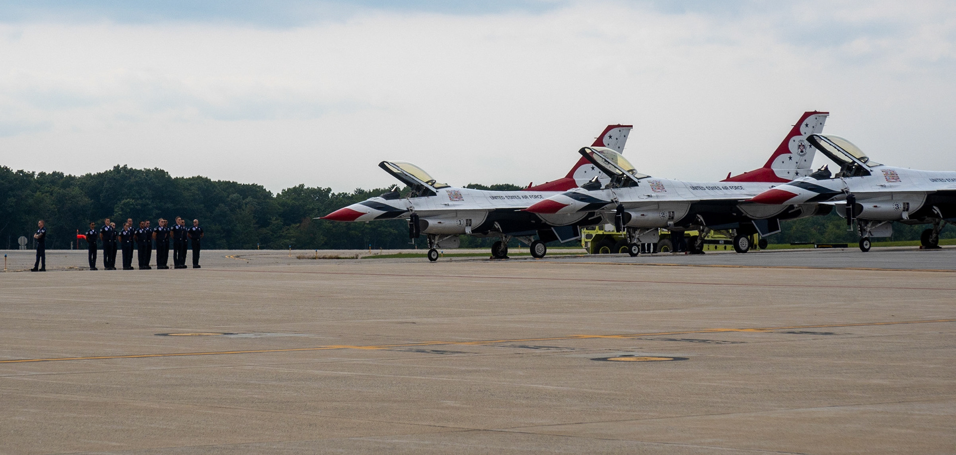 Thunderbirds F-16 Fighting Falcon