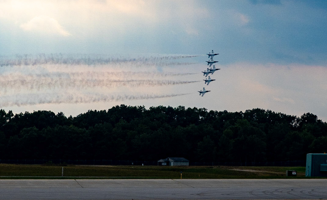 Thunderbirds F-16 Fighting Falcon