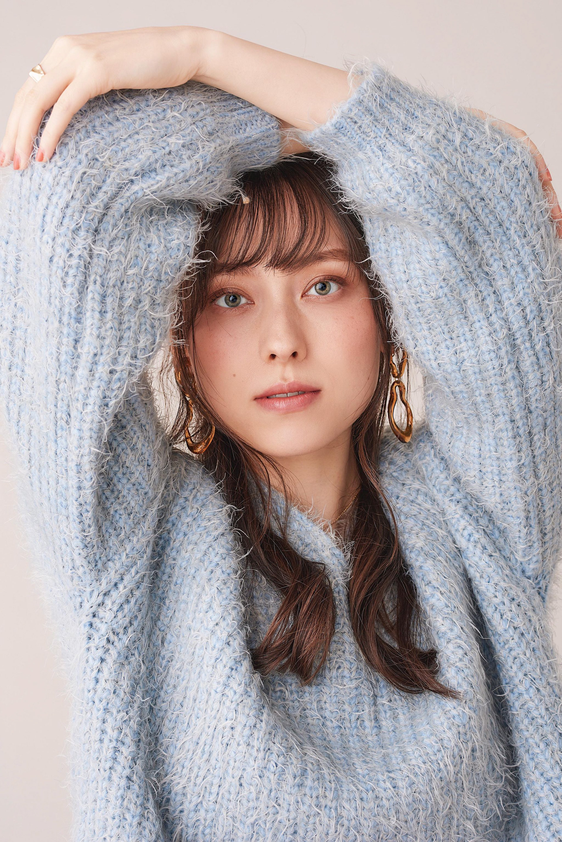 Creative Director : Rona