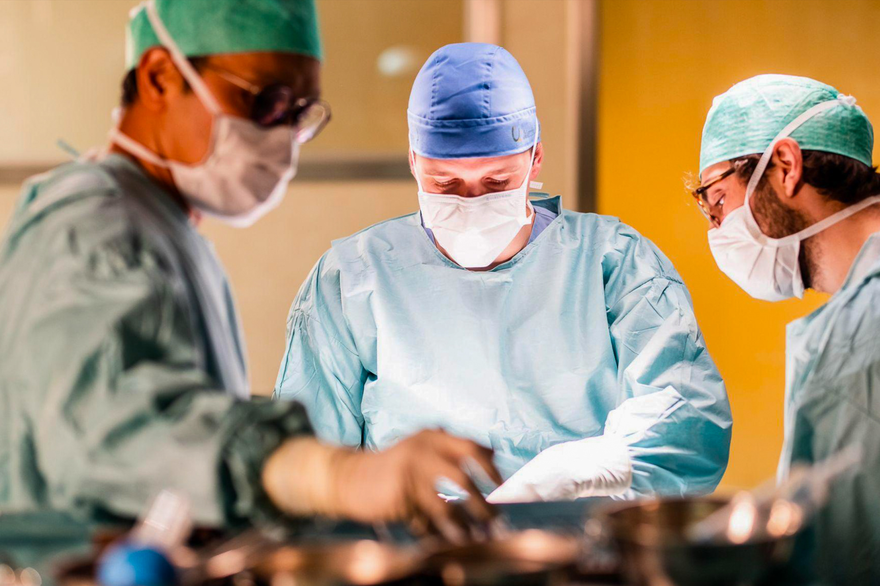Dr. Olivier Beckers