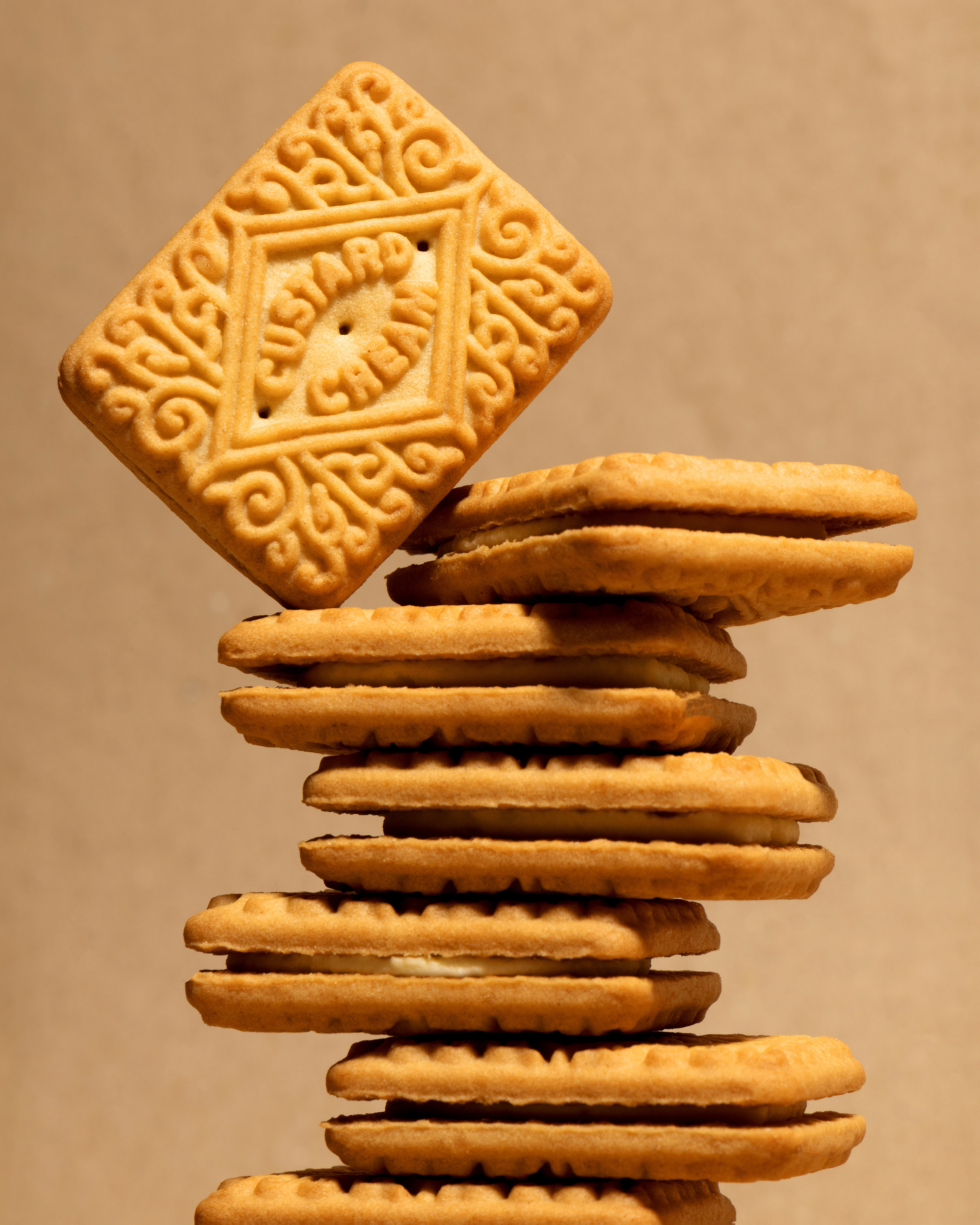 CUSTARD CREAMS