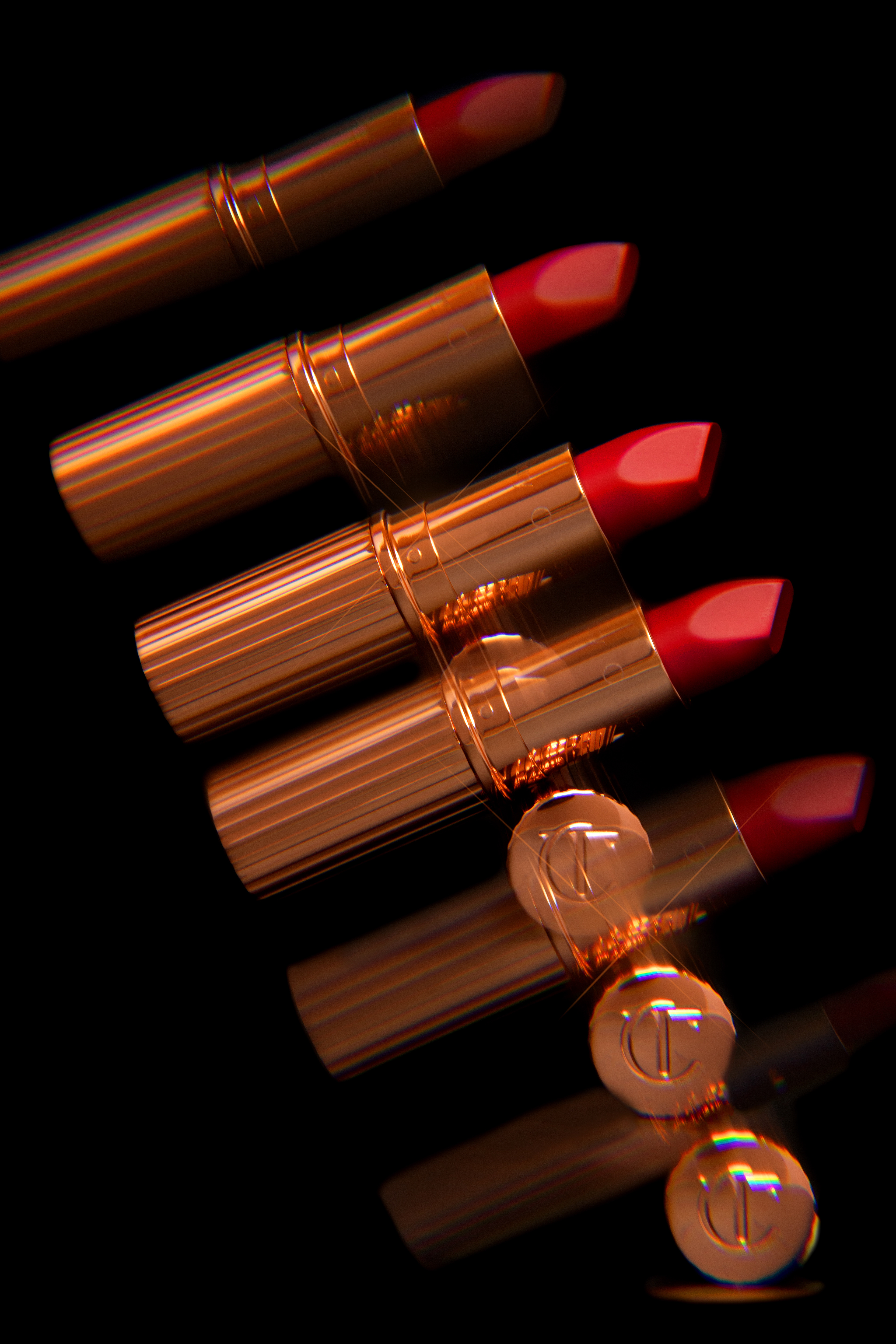 CHARLOTTE TILBURY X LINEAR PRISM LENS