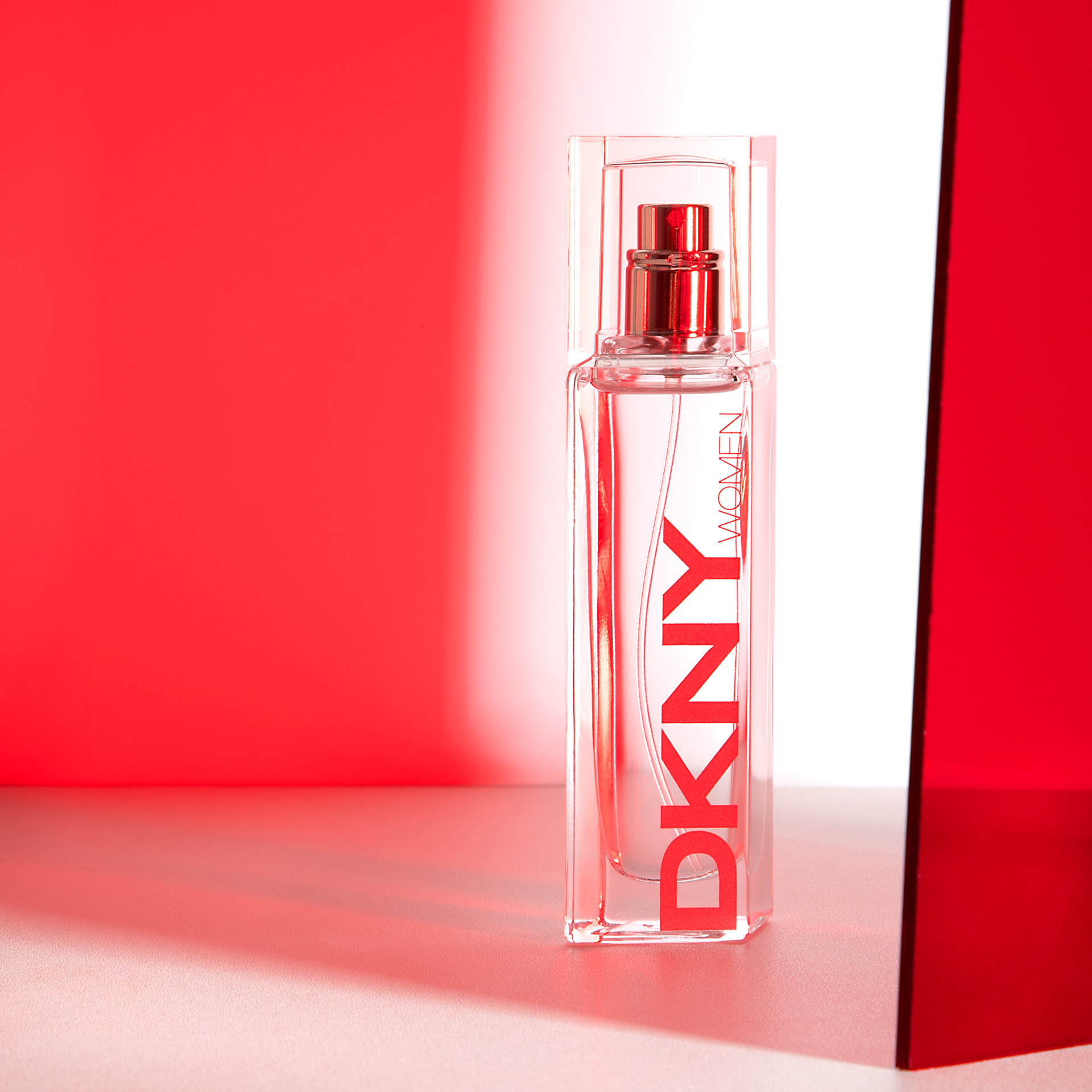 DKNY WOMEN