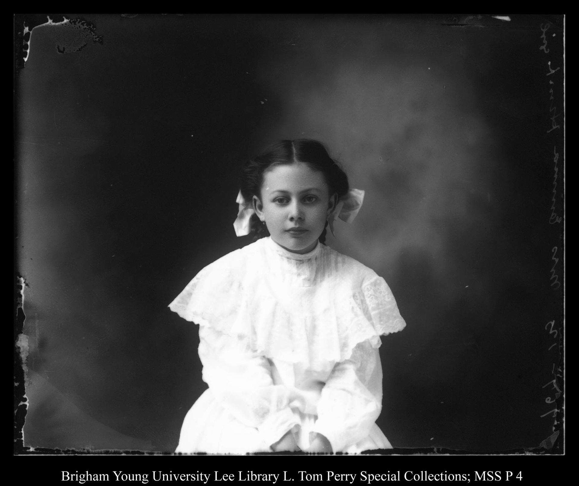 “Mrs Emma Hunt girl” 📸 Huntington & Bagley, 1927-39  Original image from @byu_hbll