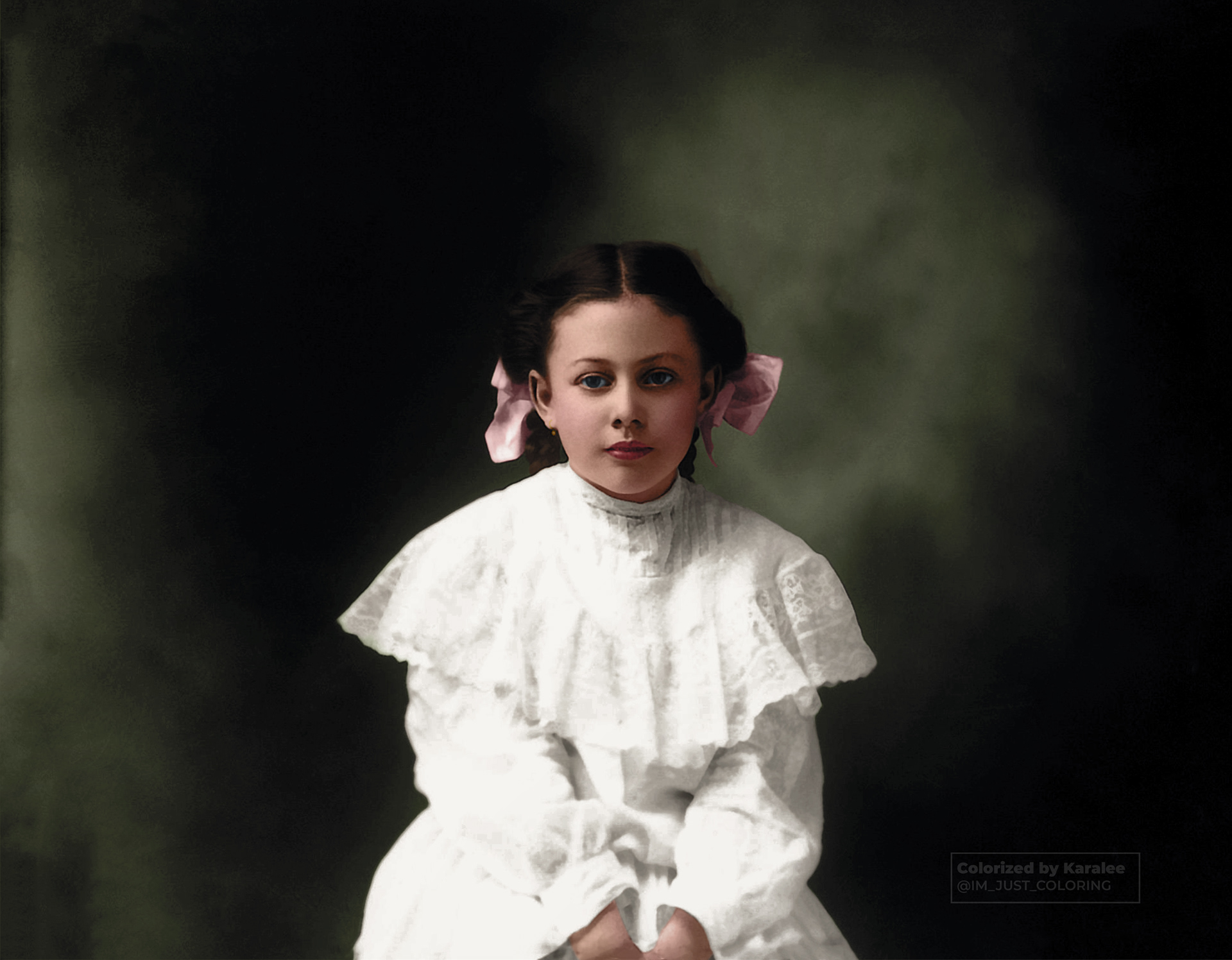 “Mrs Emma Hunt girl” 📸 Huntington & Bagley, 1927-39  Original image from @byu_hbll