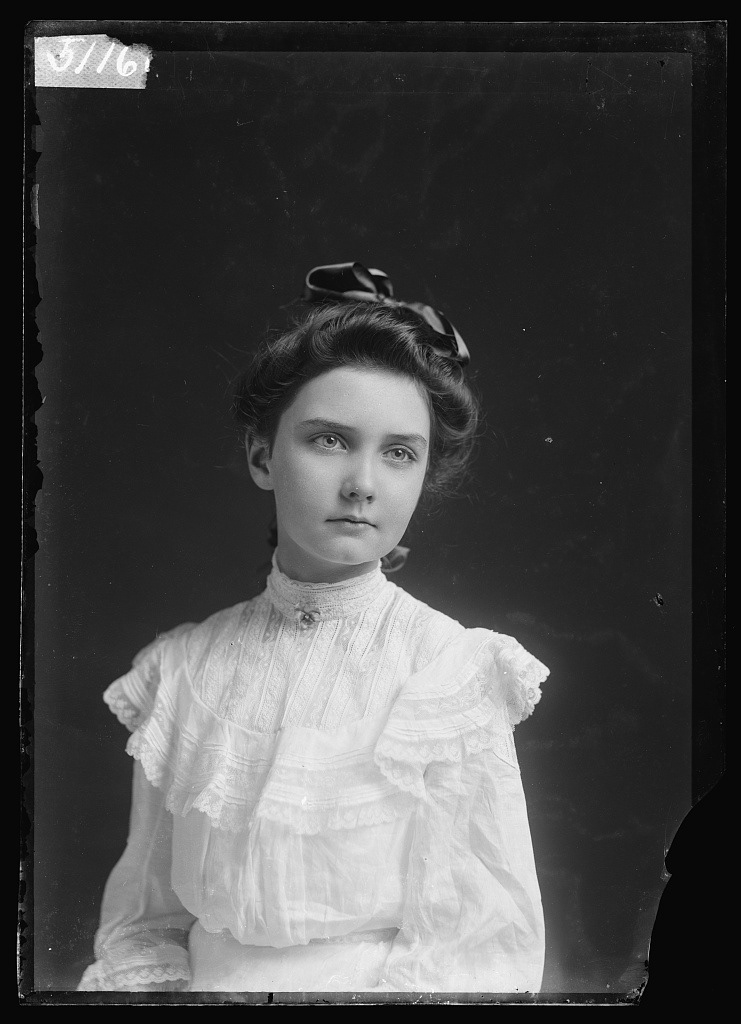 “Beverley, Miss Rebecca” 📸 C.M. Bell, c. 1901-1903  Original image from @librarycongress