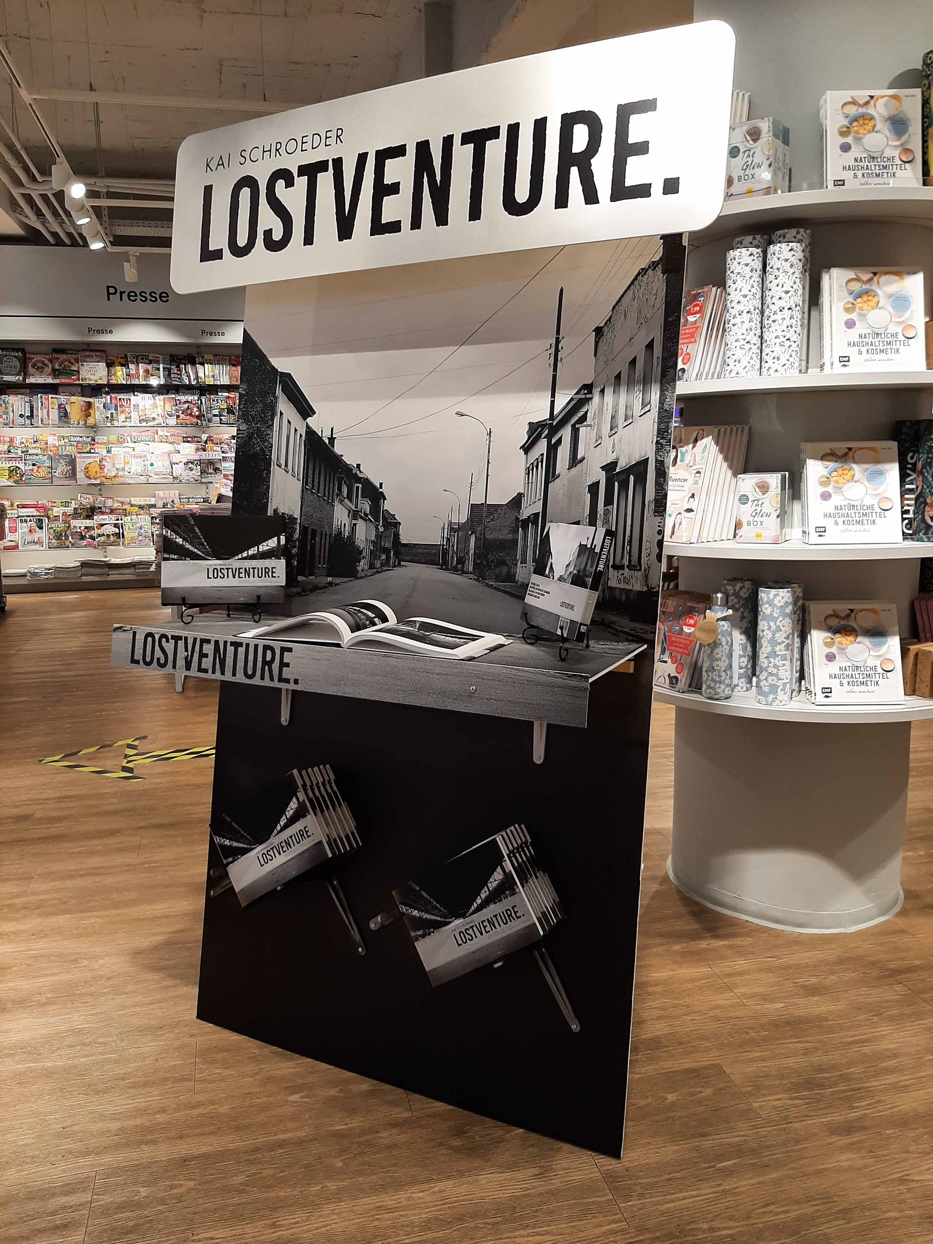 Lostventure | Verkaufsaufsteller Lostventure | Verkaufsaufsteller in Thalia Filiale Hagen