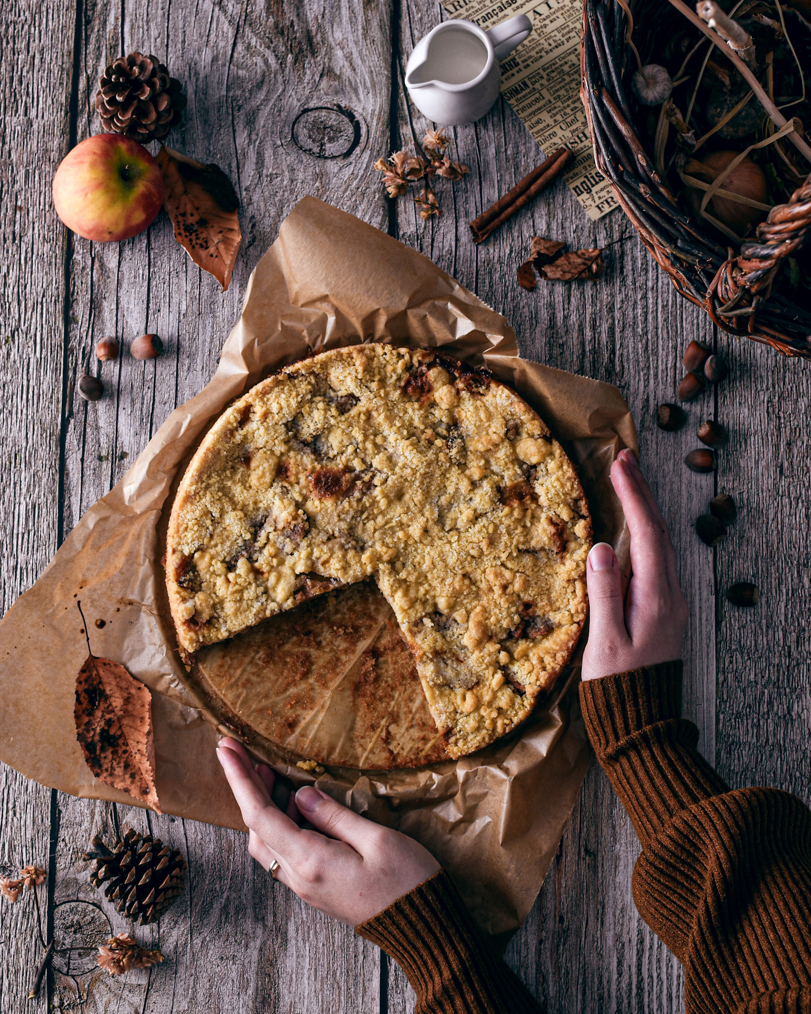 Apple crumble cake with fall decoration 