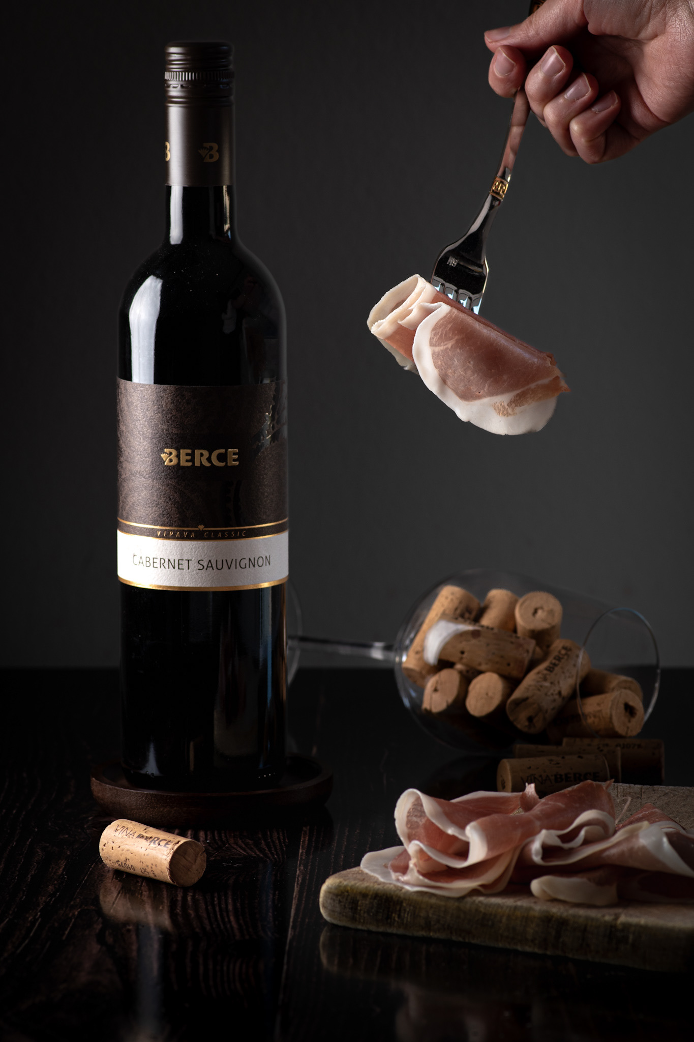 cabernet sauvignon with prosciutto on the forks