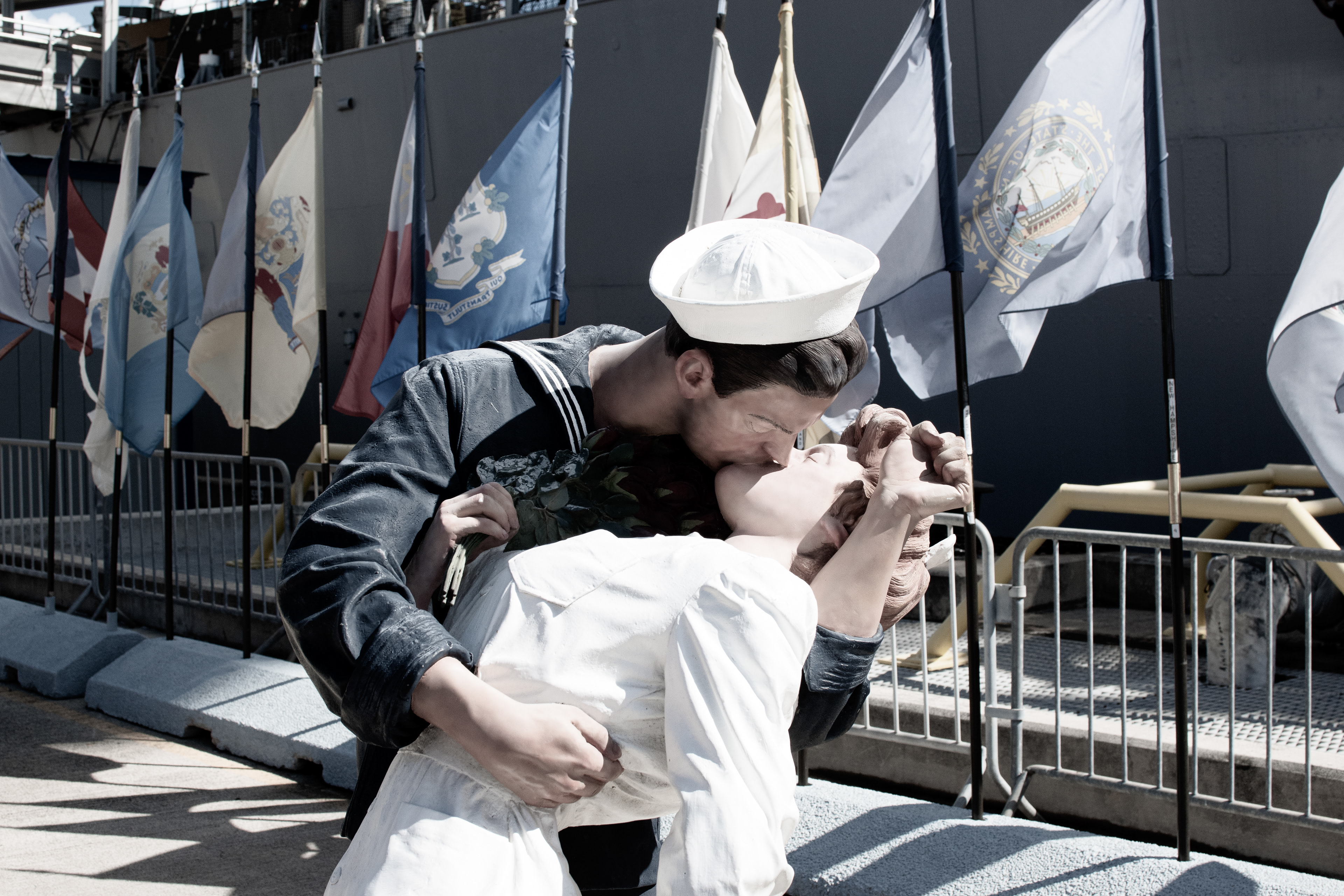 USS Missouri that welcome home kiss