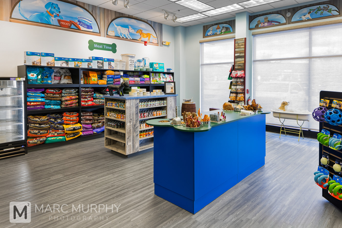 Wag N Suds retail area with dog treats and dog food