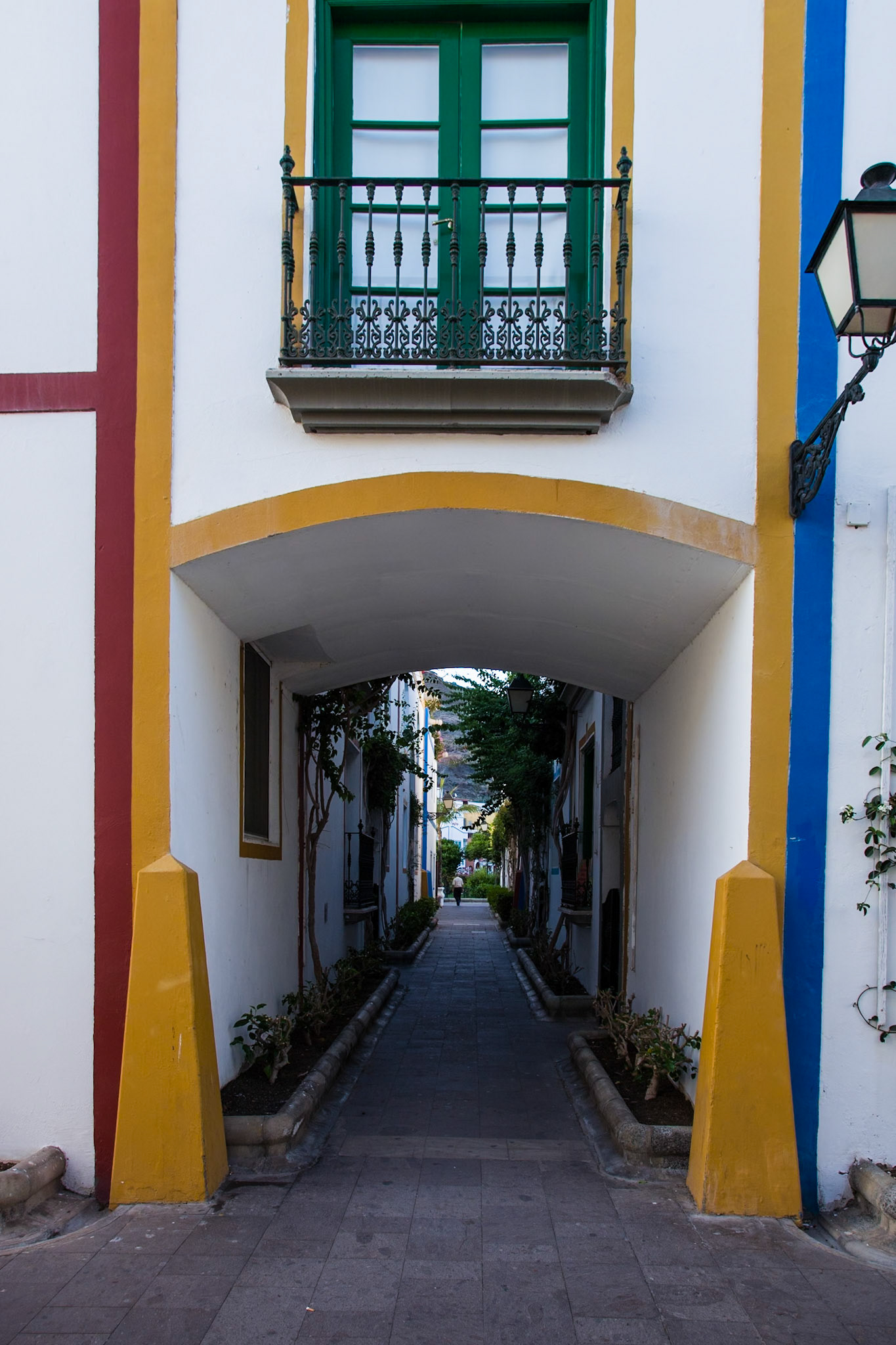 Lovely little port, with a range of attractions