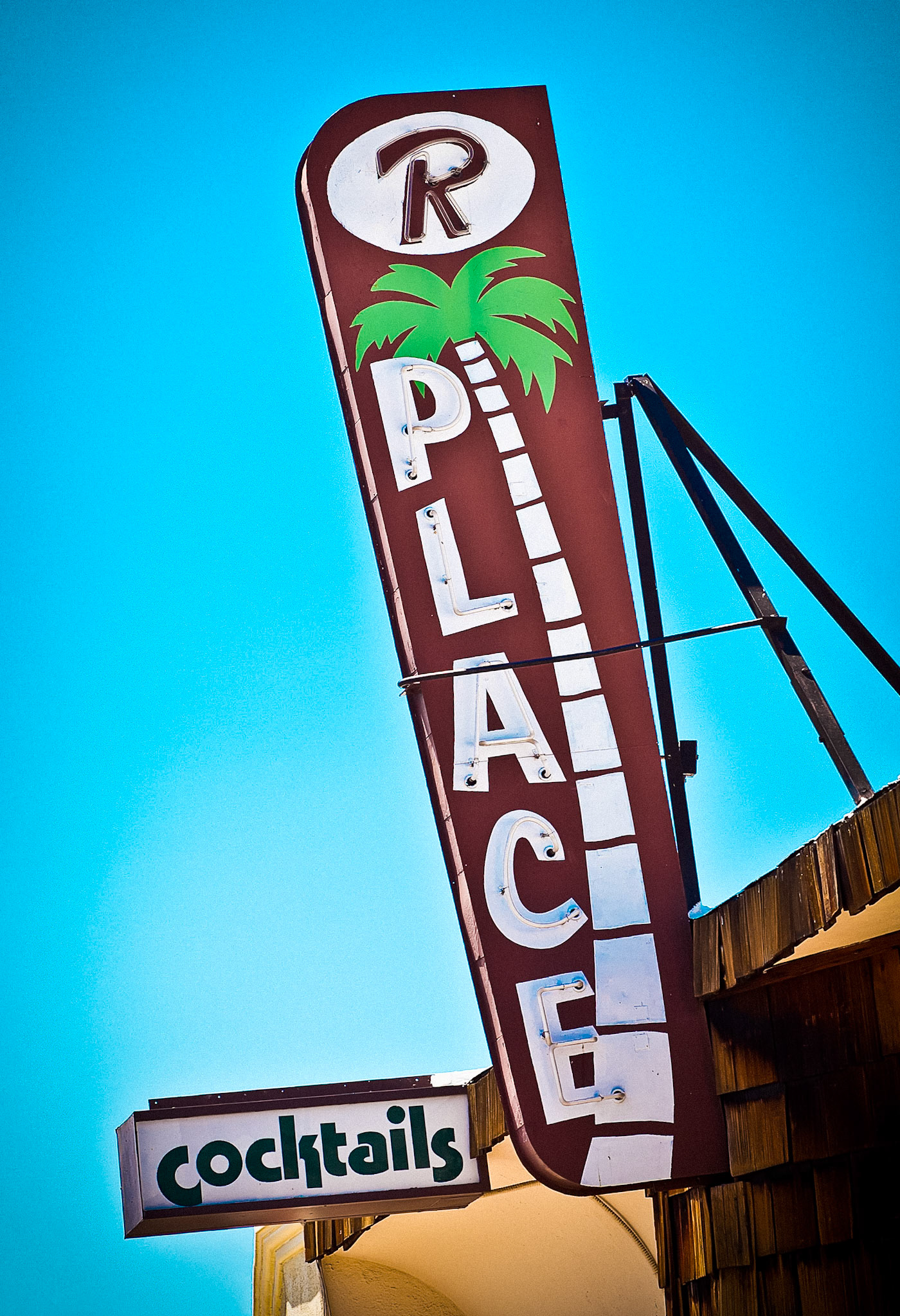 R Place3739 East Colorado Blvd.Pasadena, CA