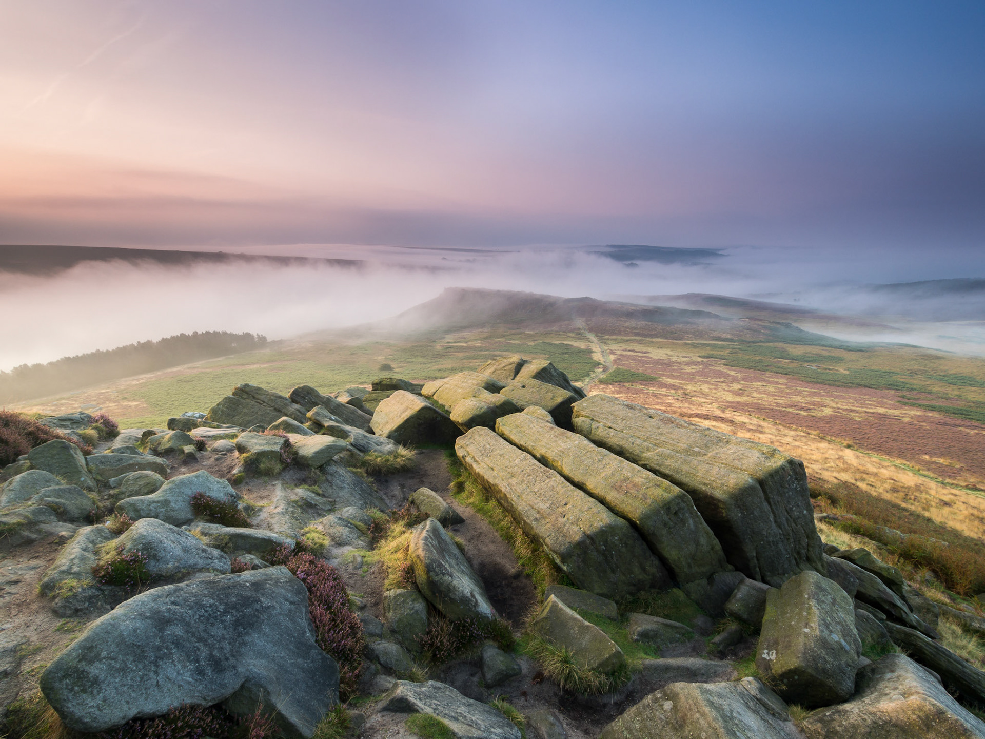Mist over Carl wark
