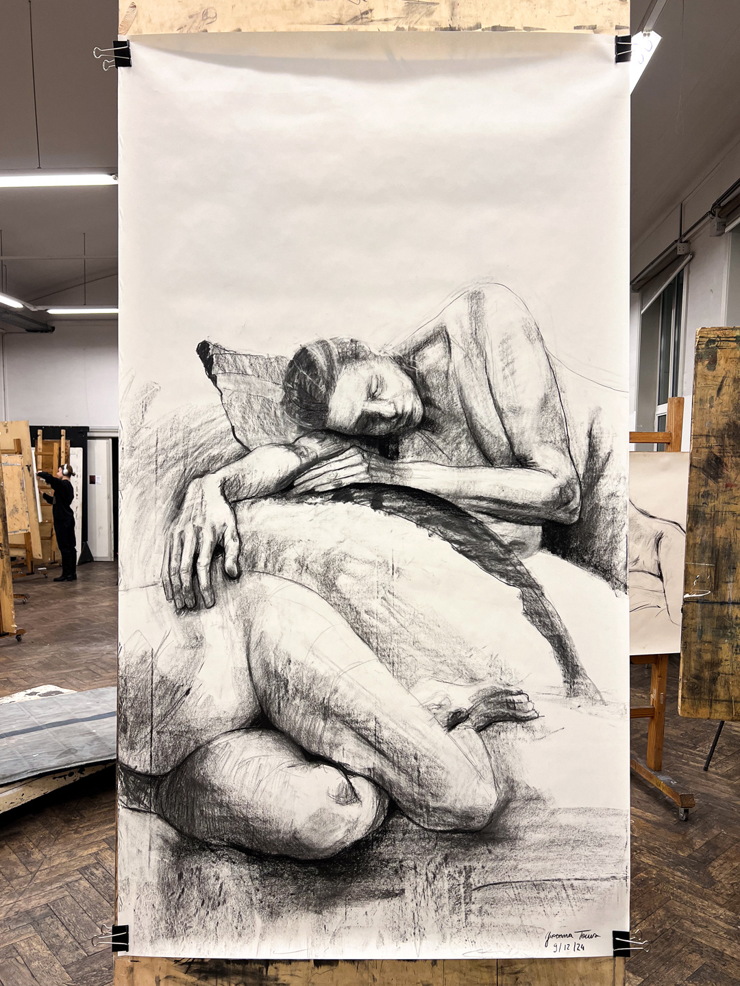 2024, Untitled model drawing, charcoal on paper - Giovana Tows