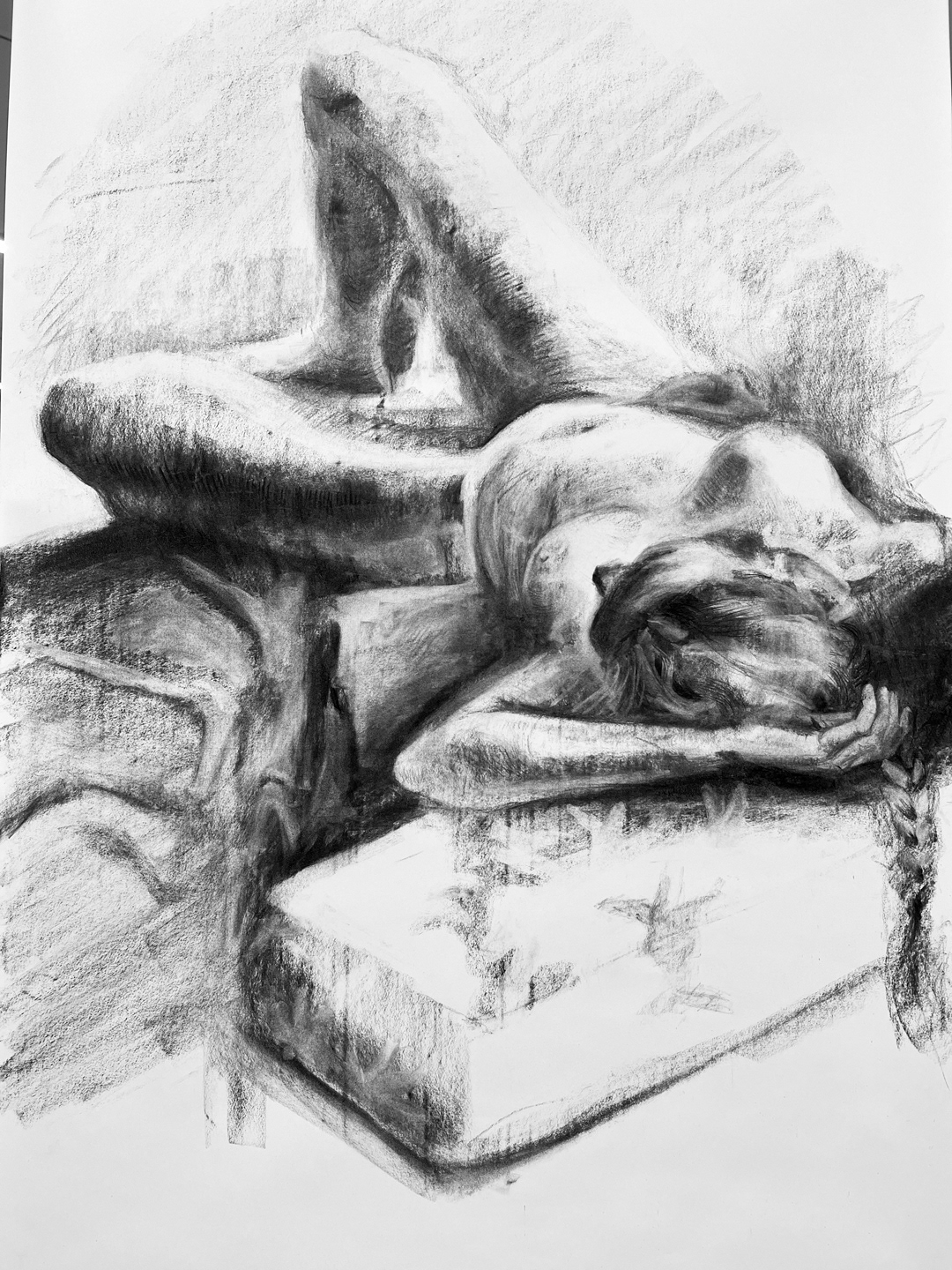 2024, Detail of untitled model drawing, charcoal on paper - Giovana Tows