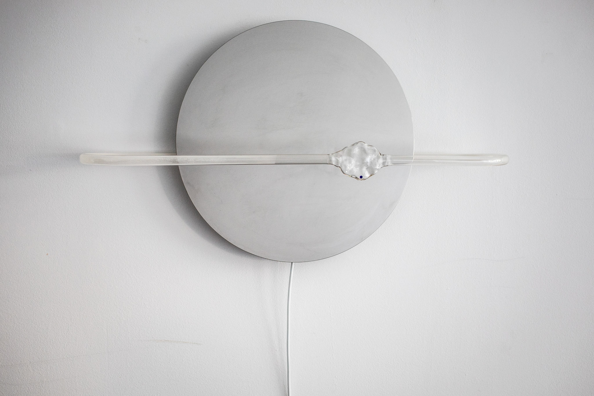 Miejsce, w którym nie widać światła / A Place Where No Light Is Visible