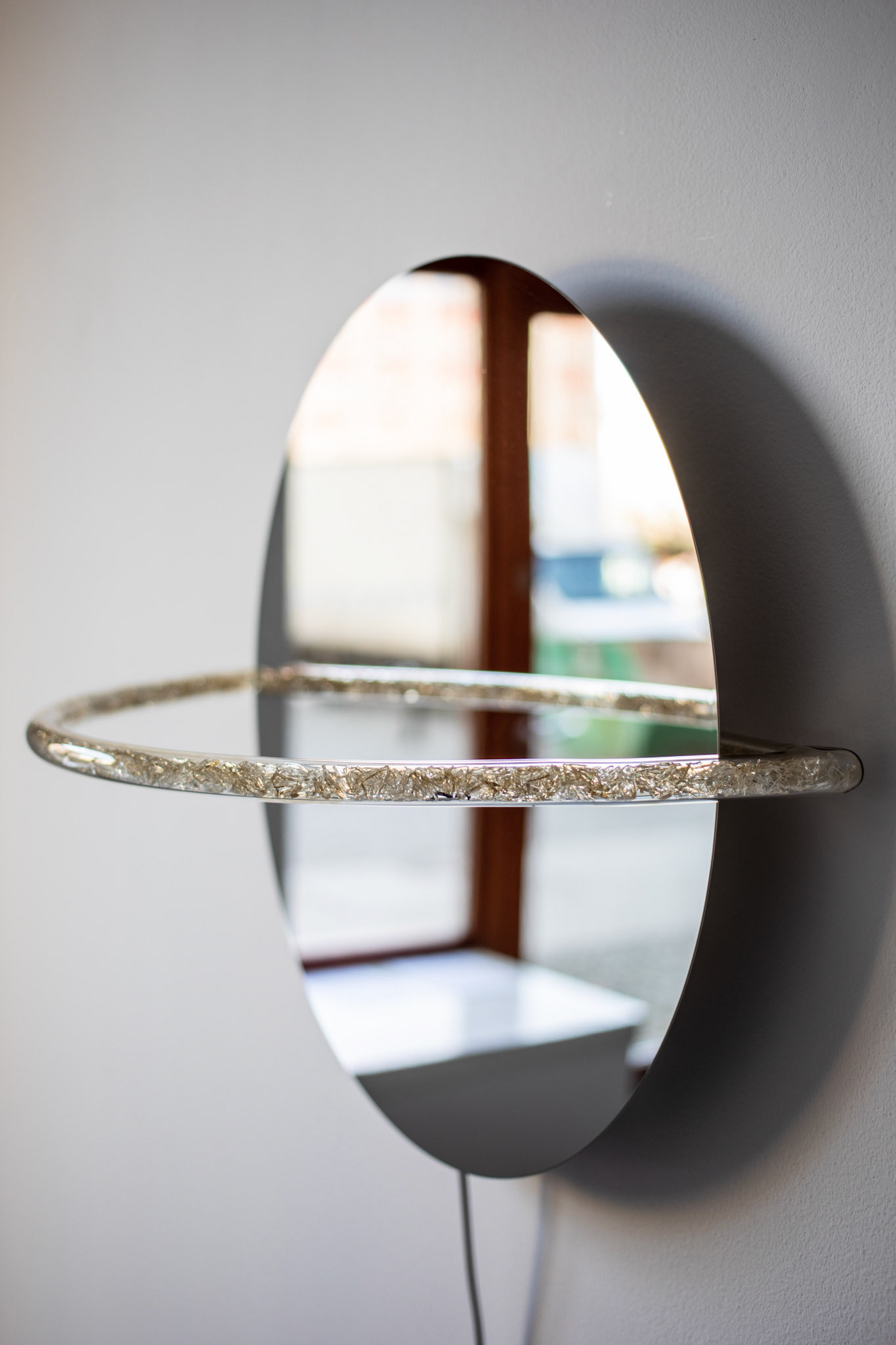 Szłoby się dobrze gdyby nie to szkło / It Would Be Fine If It Weren’t for the Glass