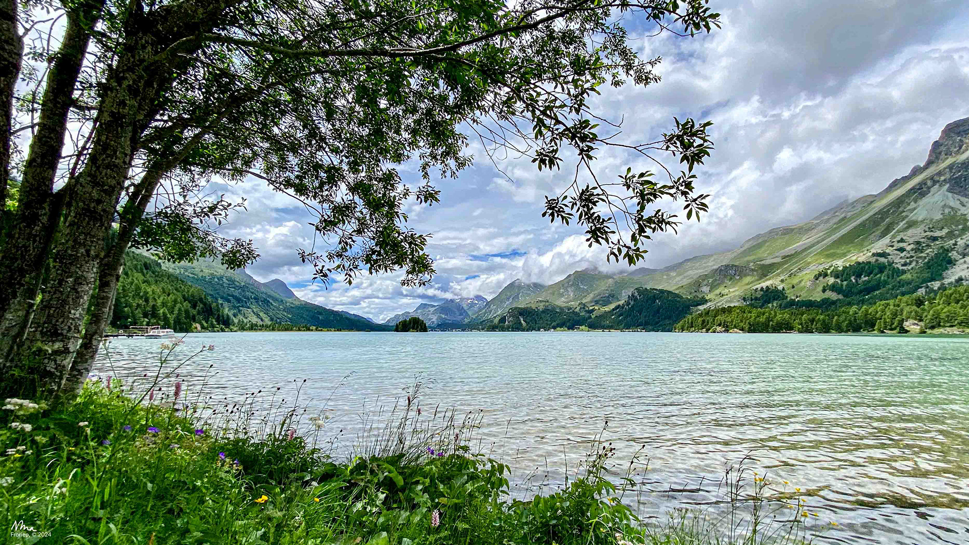 Silsersee, Engadine, Switzerland - 2021 - iPhone 11pro