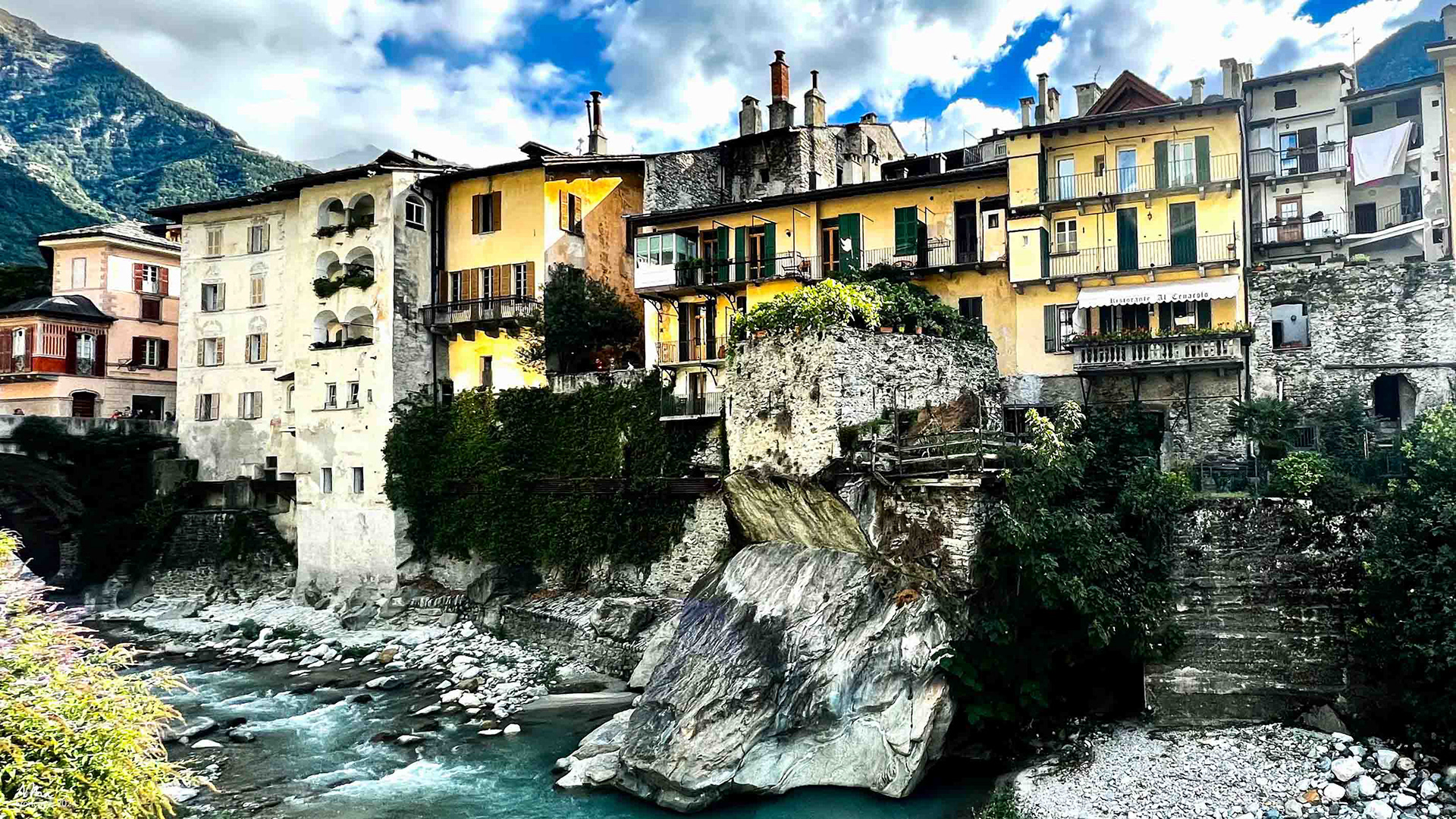 Old Town - Chiavenna, IT - 2022 - iPhone 13pro