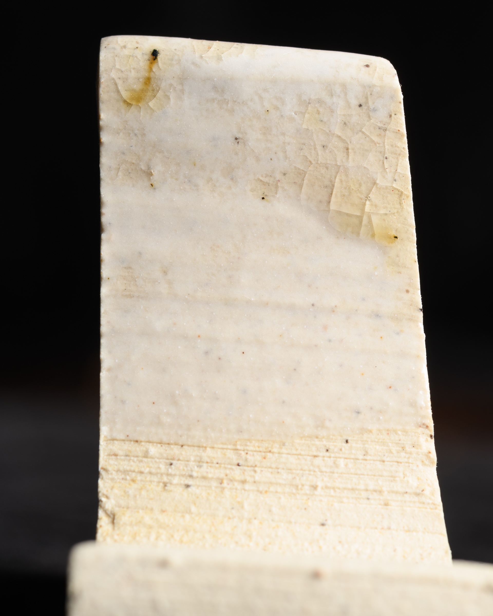 White, Oak ash sprinkled