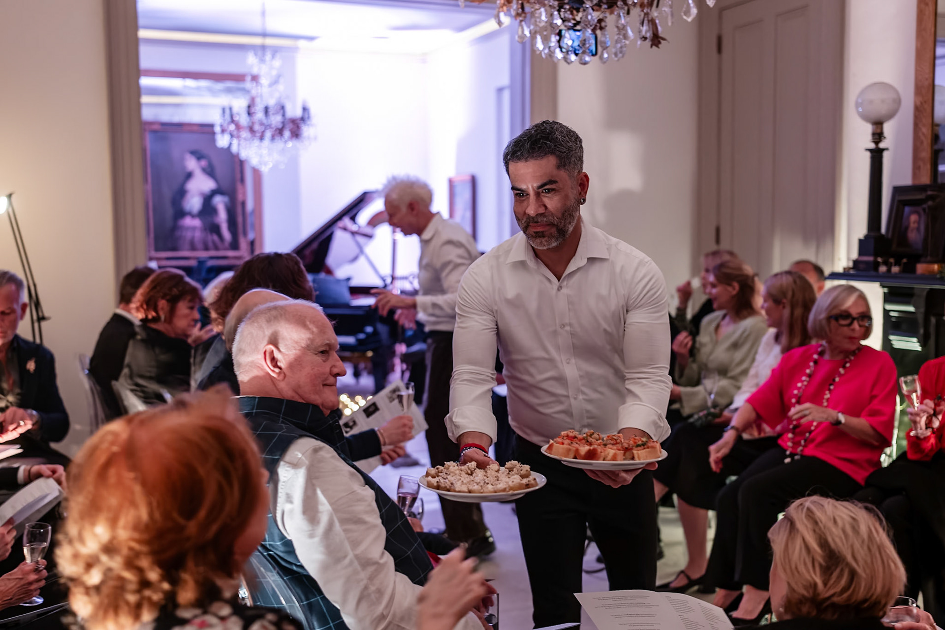 Salon Opera  |  2025