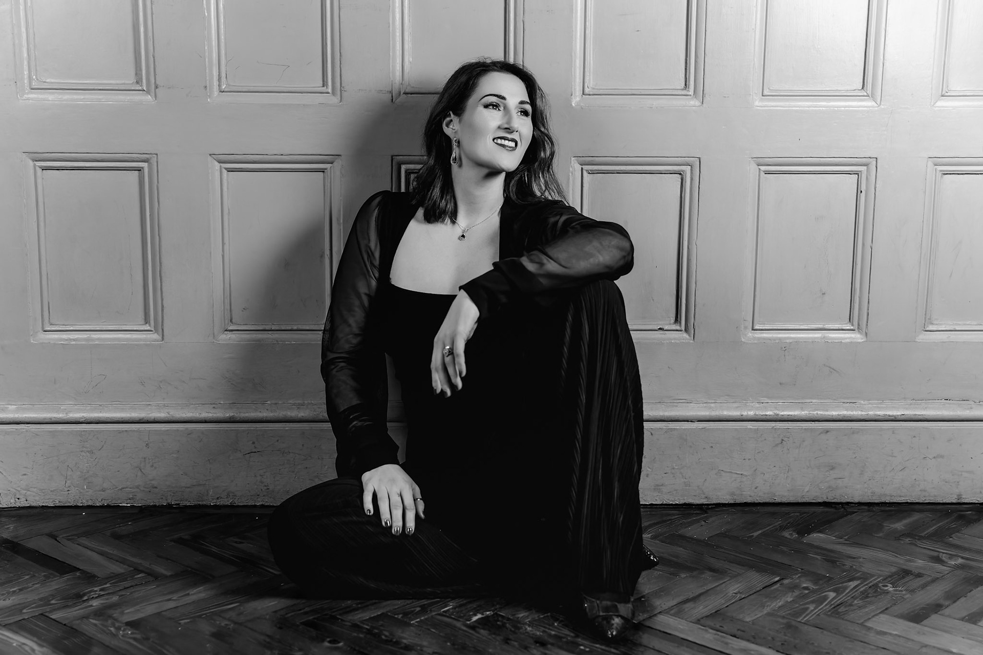 Hannah Poulsom (mezzo soprano)