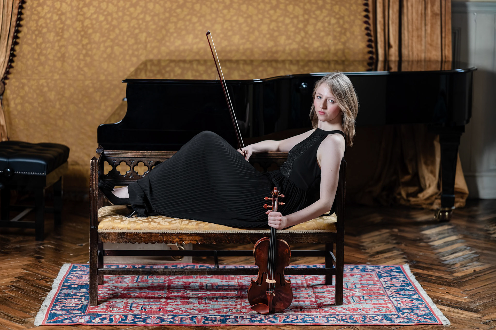 Karolina Csathy (violinist)