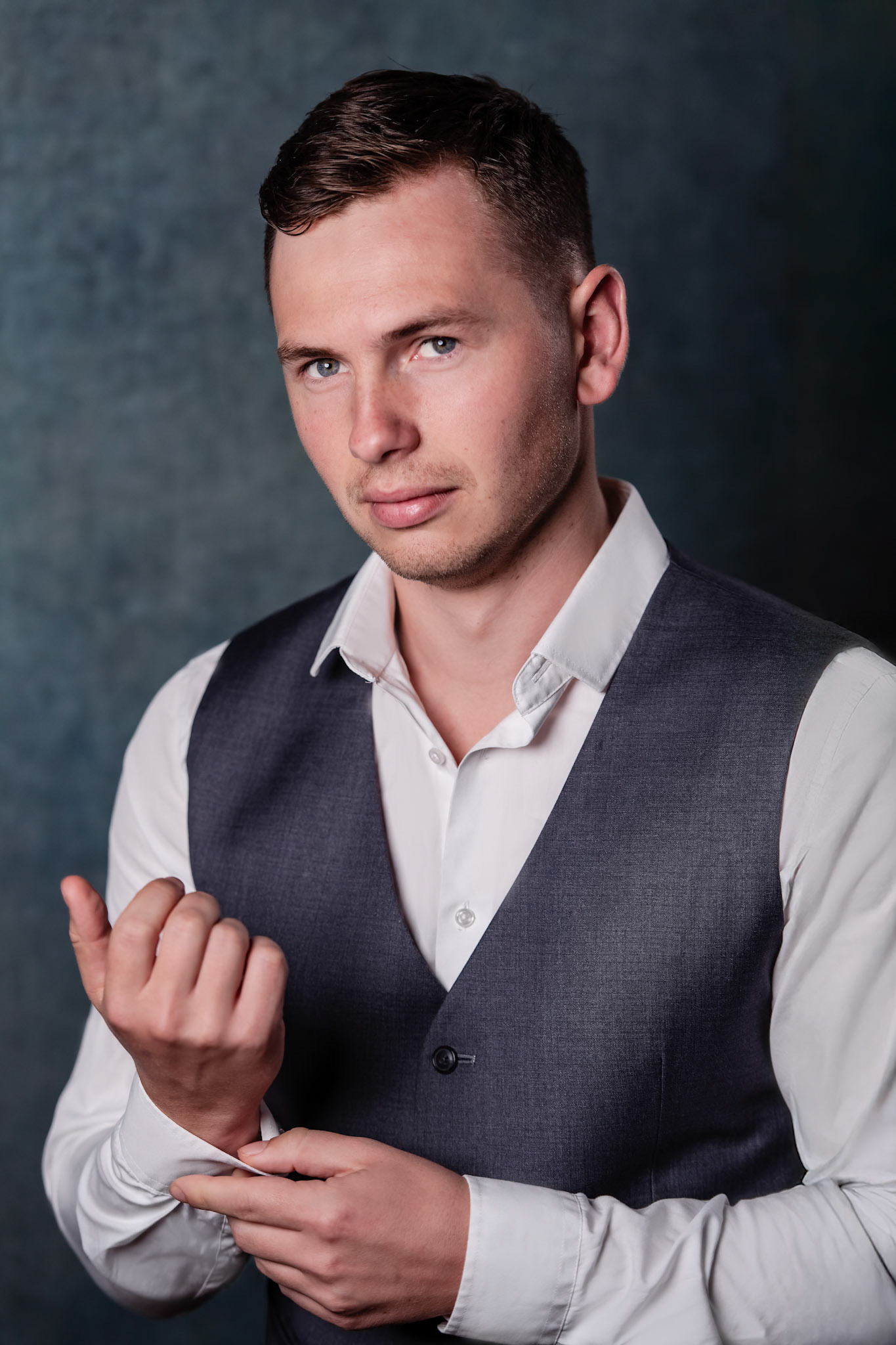 Redmond Sanders (baritone)