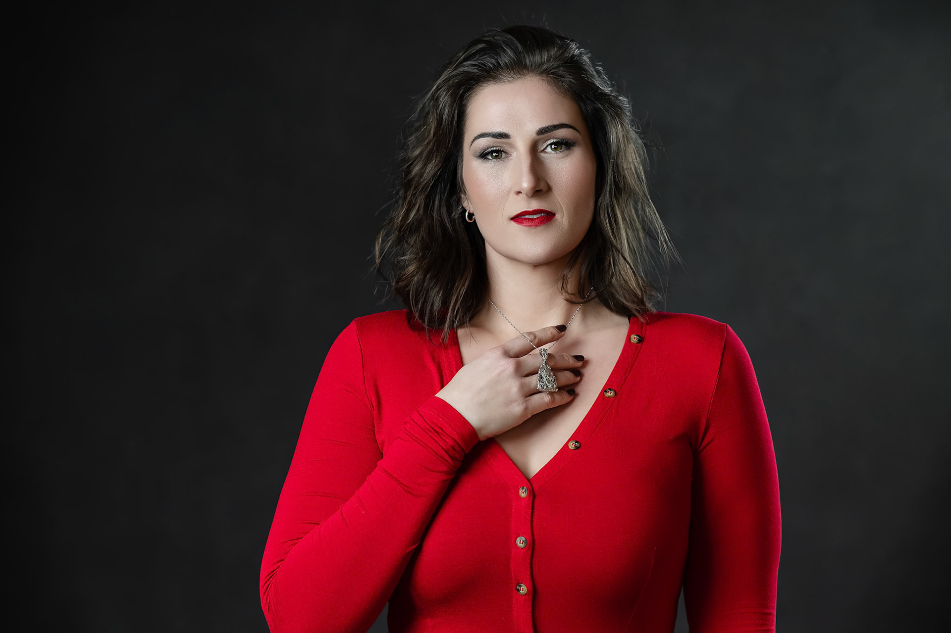 Hannah Poulsom (mezzo soprano)